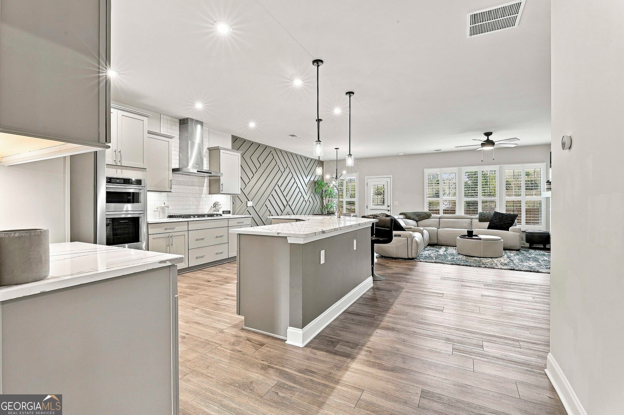 4 bedroom, 3.5 bathroom, 2,812 sq ft single family residence for sale at 302 Cain Avenue, Peachtree City, GA 30269 — photo 9