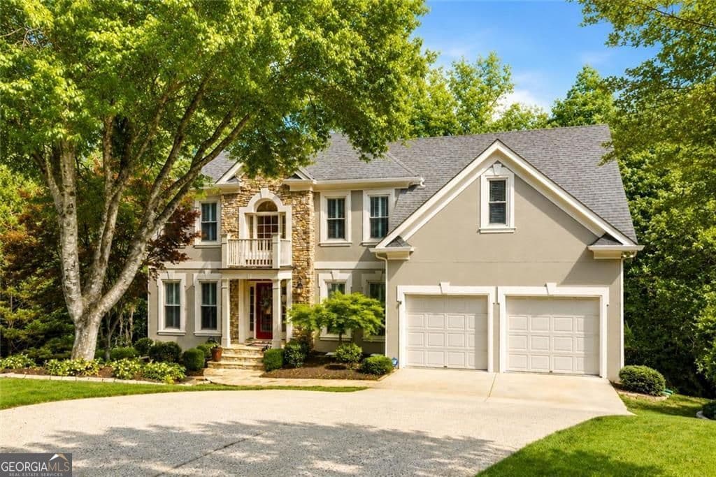 6 bedroom, 4.5 bathroom, 4,045 sq ft single family residence sold at 655 Sweet Stream Trace, Johns Creek, GA 30097