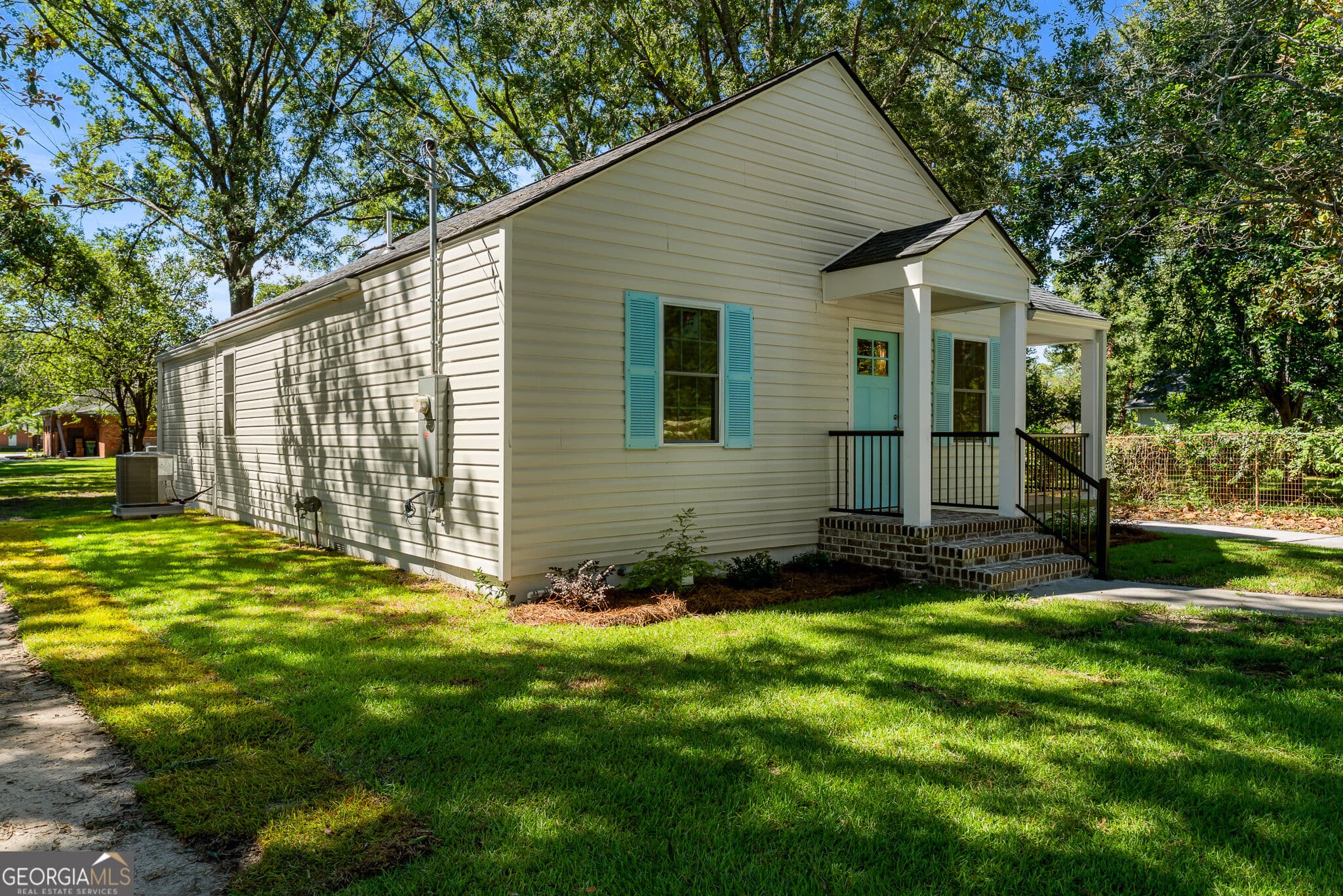 3 bedroom, 2 bathroom, 1,248 sq ft single family residence for sale at 227 Chatham Avenue, Pooler, GA 31322 — photo 6