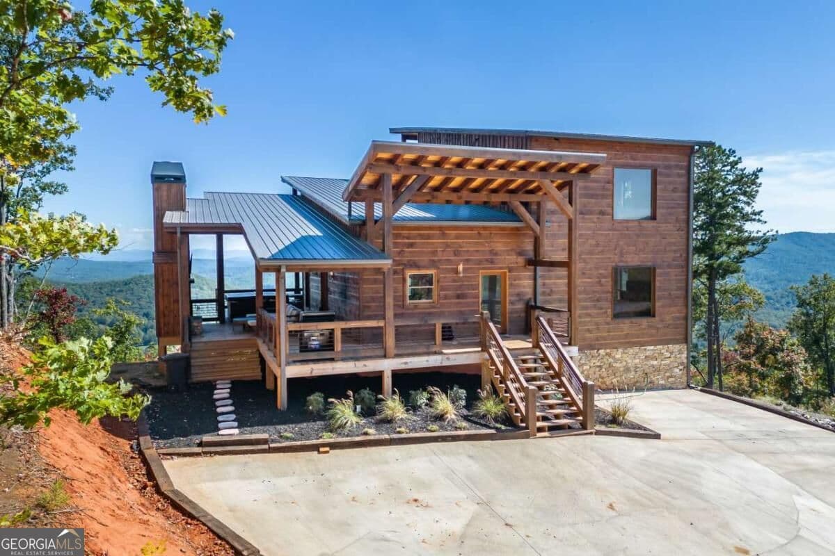 6 bedroom, 5 bathroom, 3,151 sq ft single family residence for sale at 739 Big Sky Trail, Epworth, GA 30541