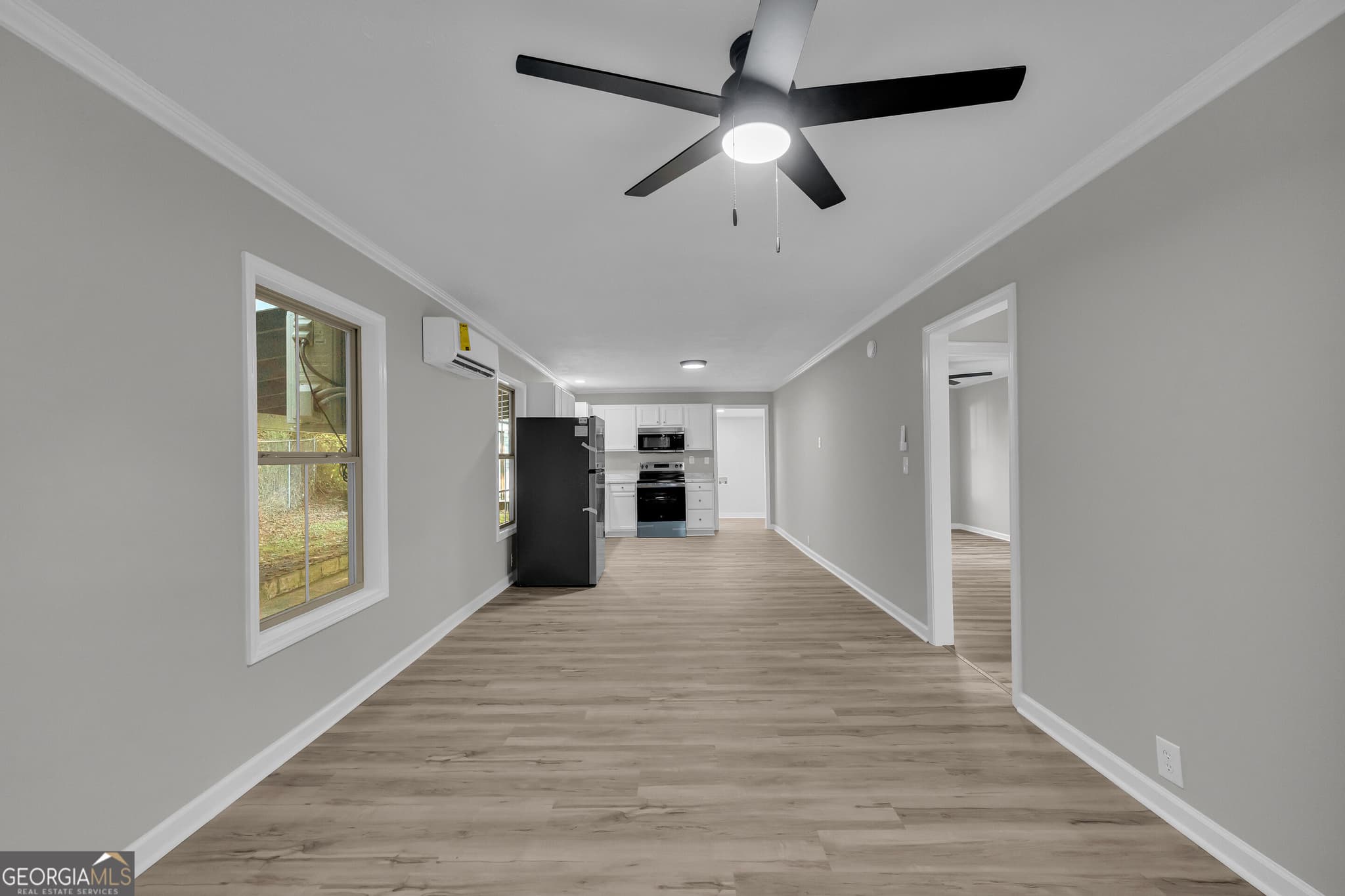 2 bedroom, 1 bathroom, 805 sq ft single family residence for sale at 232 S Pine Street, Toccoa, GA 30577 — photo 3