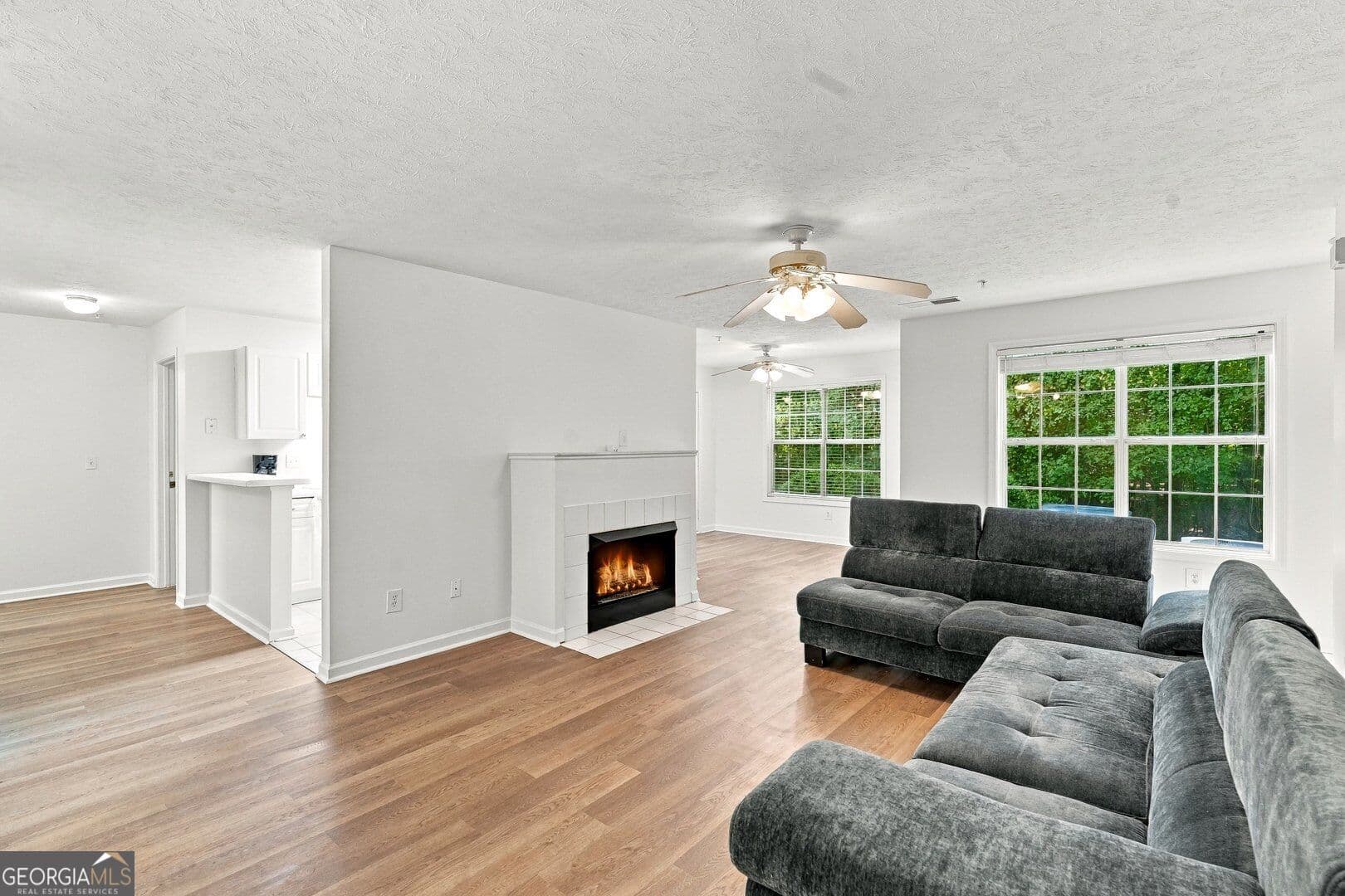 2 bedroom, 2 bathroom, 1,254 sq ft condominium for sale at 305 Streamside Drive, Roswell, GA 30076 — photo 10