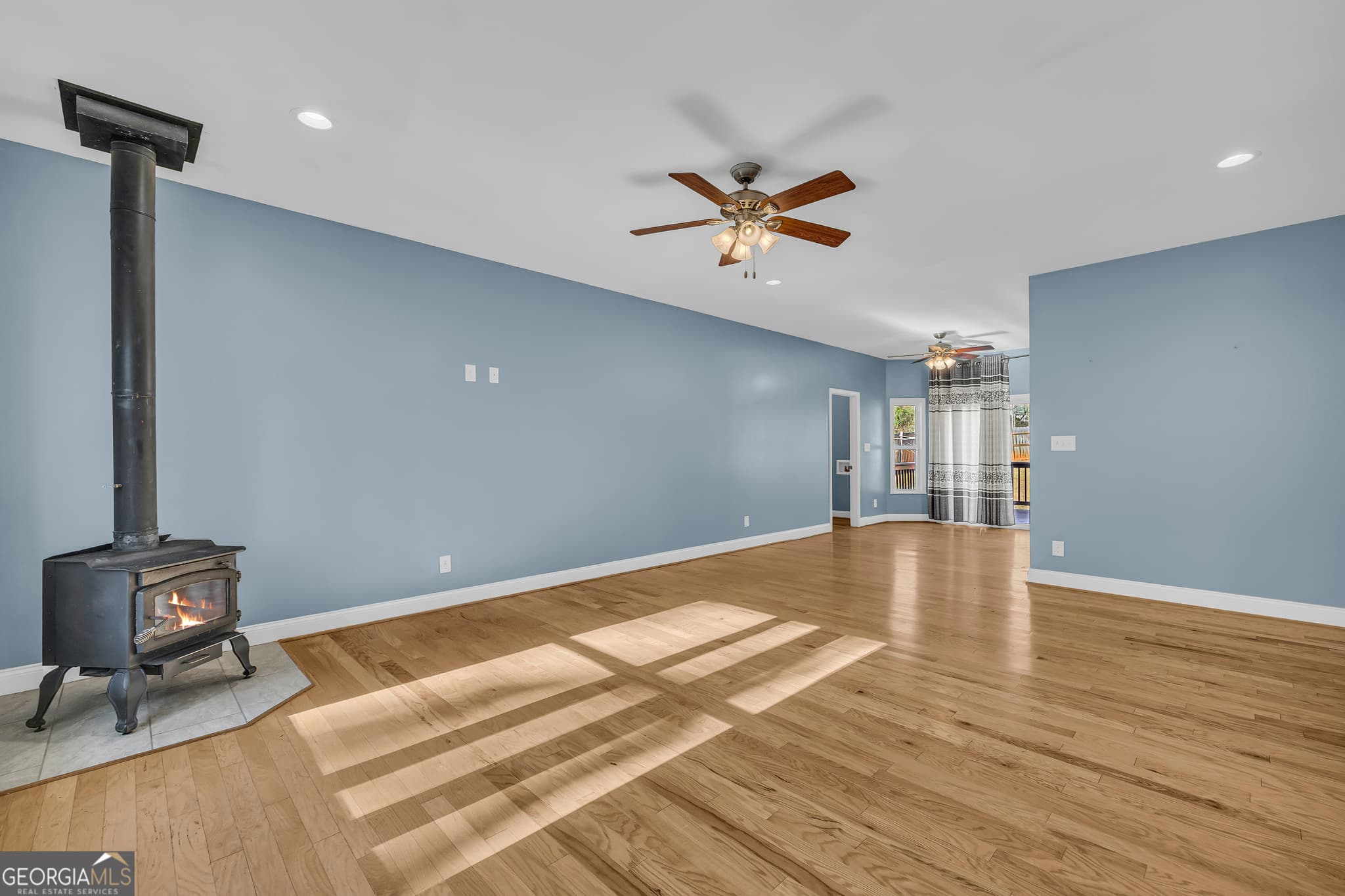 3 bedroom, 2 bathroom, 1,584 sq ft single family residence for sale at 125 Bernice Drive, Bogart, GA 30622 — photo 3