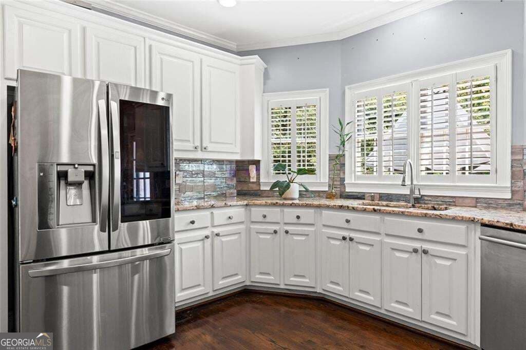 5 bedroom, 4 bathroom, 4,867 sq ft single family residence for sale at 5502 Oakwood Drive, Stone Mountain, GA 30087 — photo 9