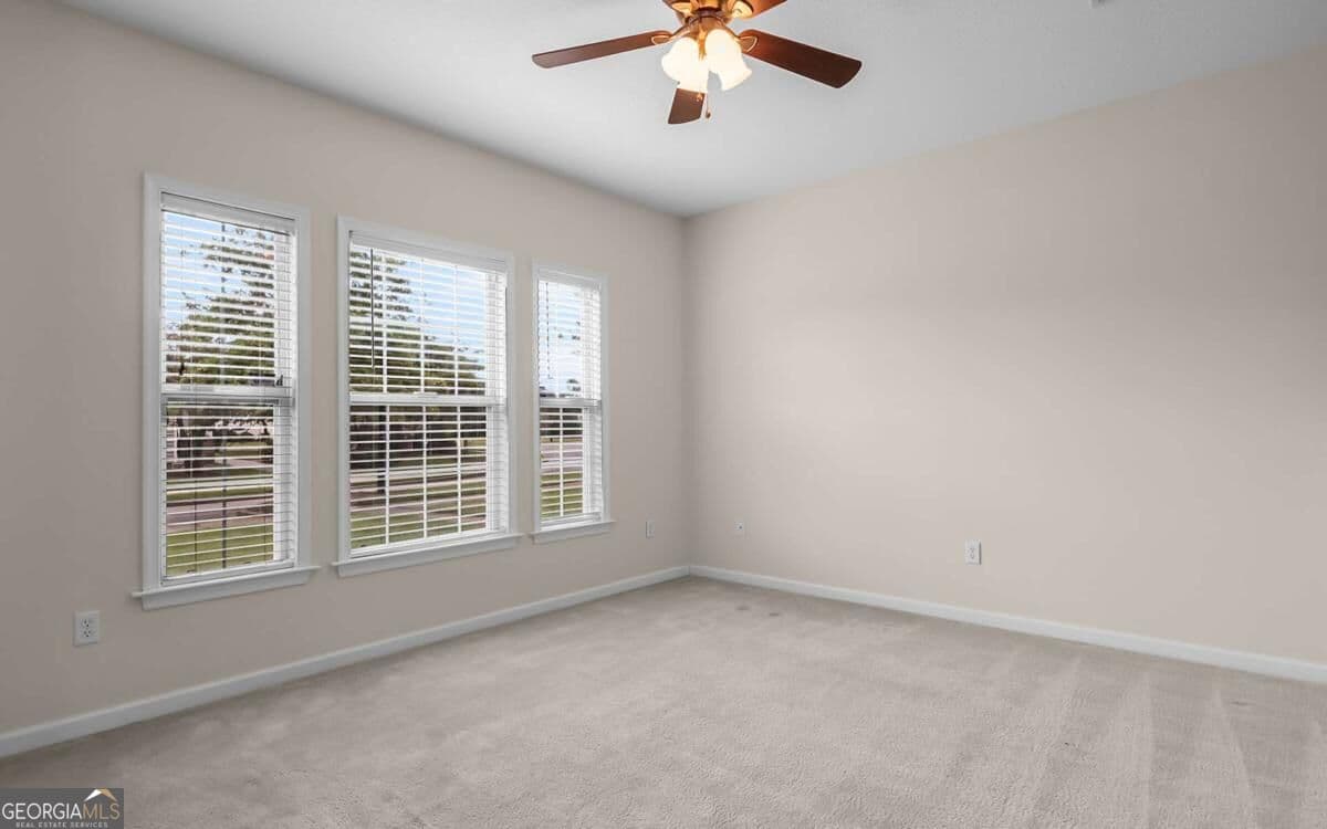 3 bedroom, 2.5 bathroom, 1,810 sq ft townhouse for sale at 403 Valdez Court, Hinesville, GA 31313 — photo 7