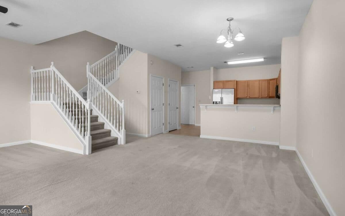 3 bedroom, 2.5 bathroom, 1,810 sq ft townhouse for sale at 403 Valdez Court, Hinesville, GA 31313 — photo 5