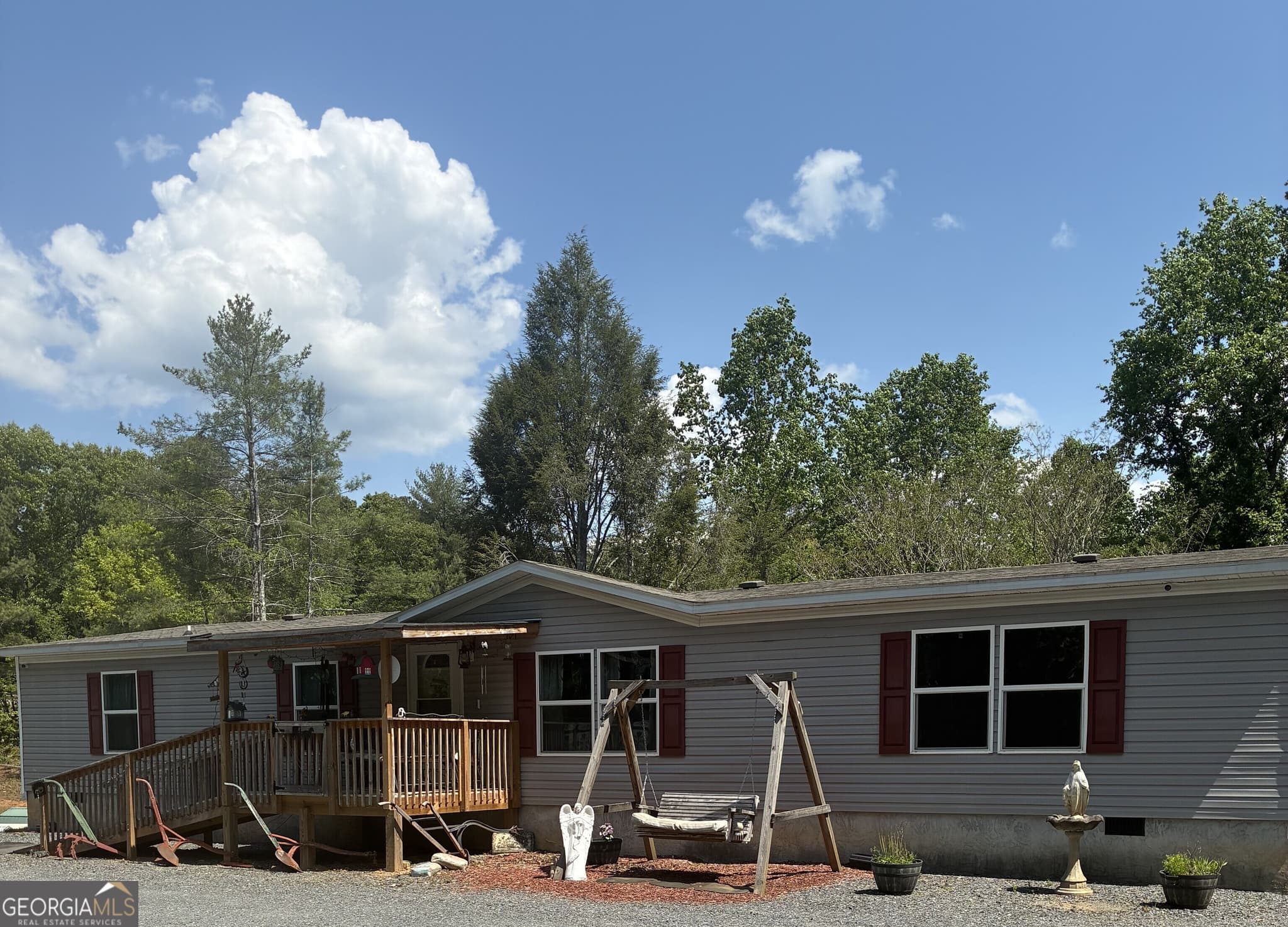 4 bedroom, 2 bathroom, 1,904 sq ft single family residence for sale at 407 Knight Drive, Ellijay, GA 30540
