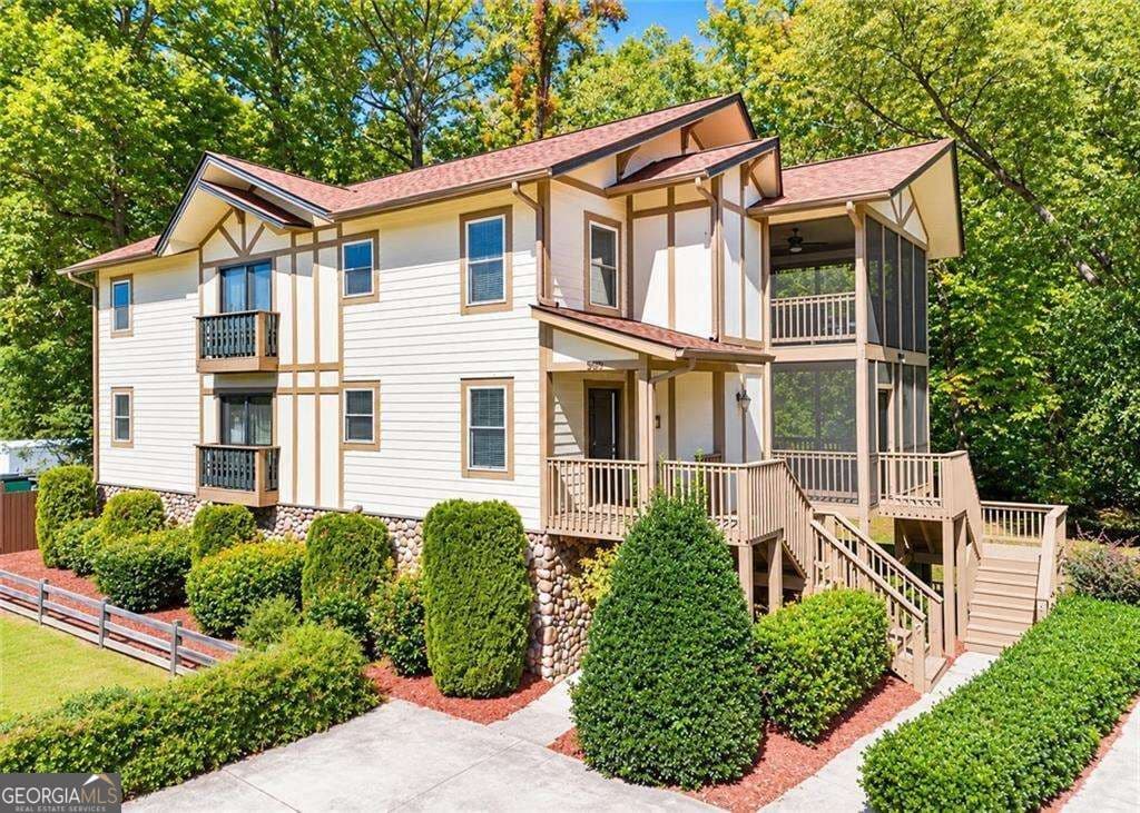 4 bedroom, 5 bathroom, 3,012 sq ft cabin,condominium for sale at 996 Edelweiss Strasse, Helen, GA 30545 — photo 2