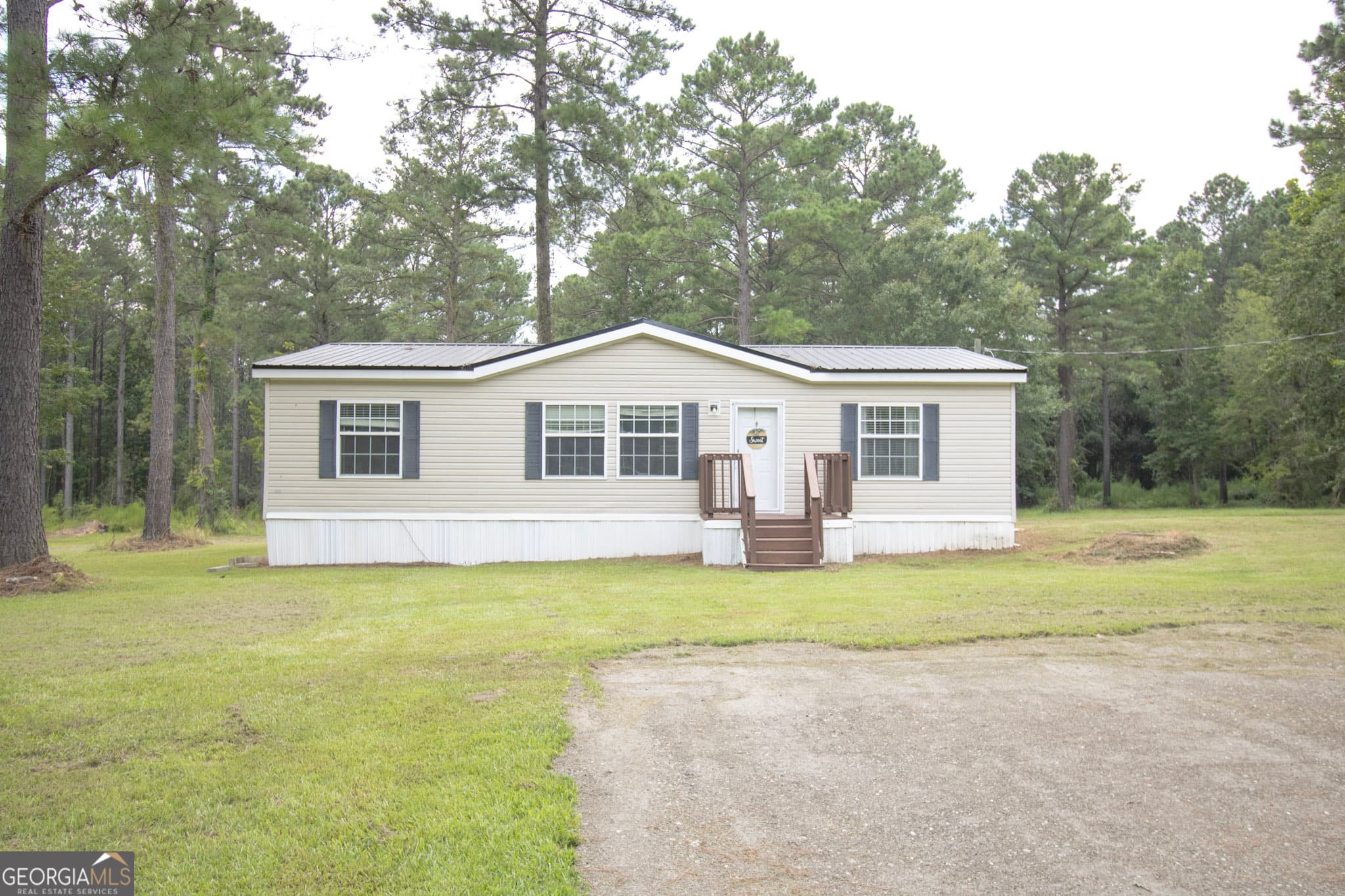 3 bedroom, 2 bathroom, 1,344 sq ft manufactured home,single family residence for rent at 1776 Zettwell Road, Statesboro, GA 30461 for $1,475 a month — photo 2