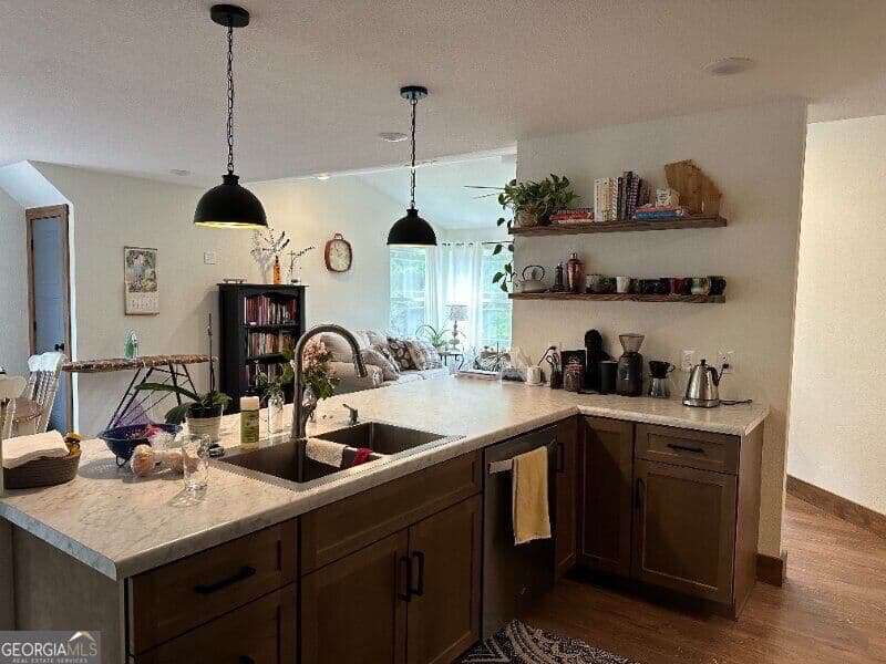 3 bedroom, 2 bathroom, 1,800 sq ft condominium for rent at 56 Spring Creek Court, Canon, GA 30520 for $1,590 a month — photo 2
