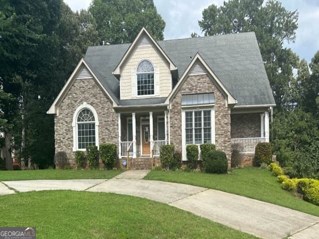 4 bedroom, 3.5 bathroom, 3,404 sq ft single family residence for sale at 5621 Shamrock Lane, Douglasville, GA 30135 — photo 1 of 12