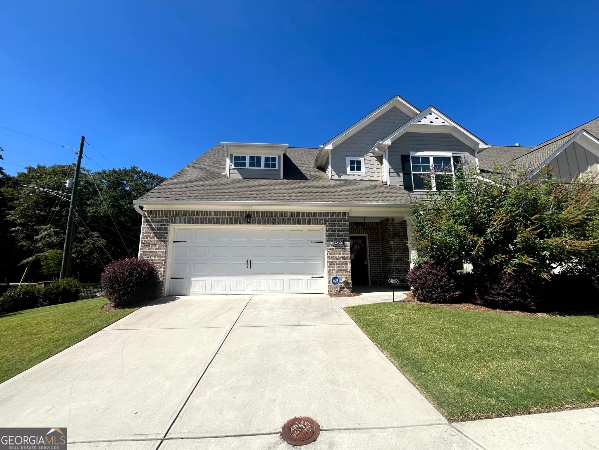 3 bedroom, 3 bathroom, 1,930 sq ft townhouse for sale at 2855 Long Shadow Court, Snellville, GA 30078 — photo 2