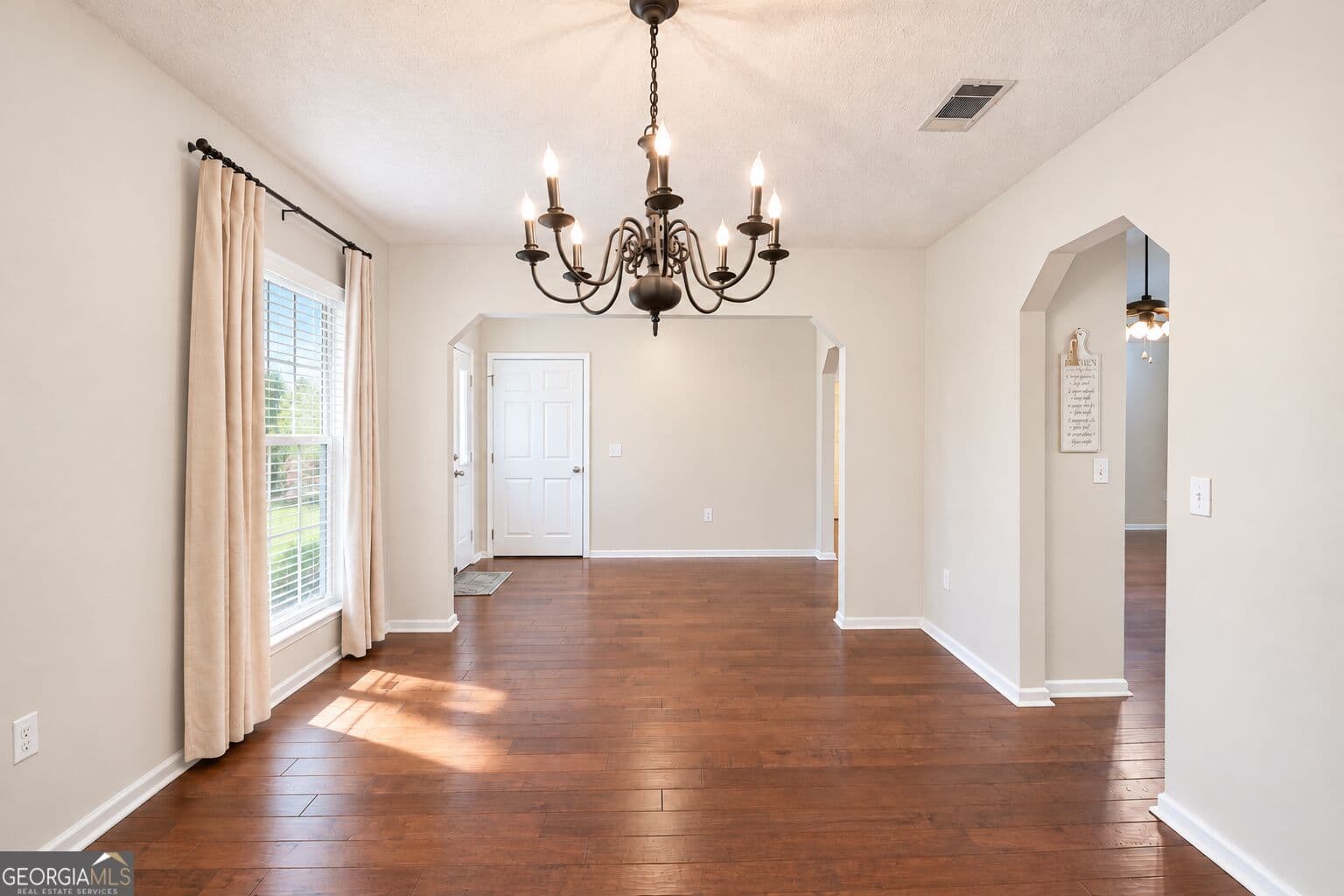 4 bedroom, 2.5 bathroom, 2,264 sq ft single family residence for sale at 13371 Ga Highway 110, Woodbine, GA 31569 — photo 7