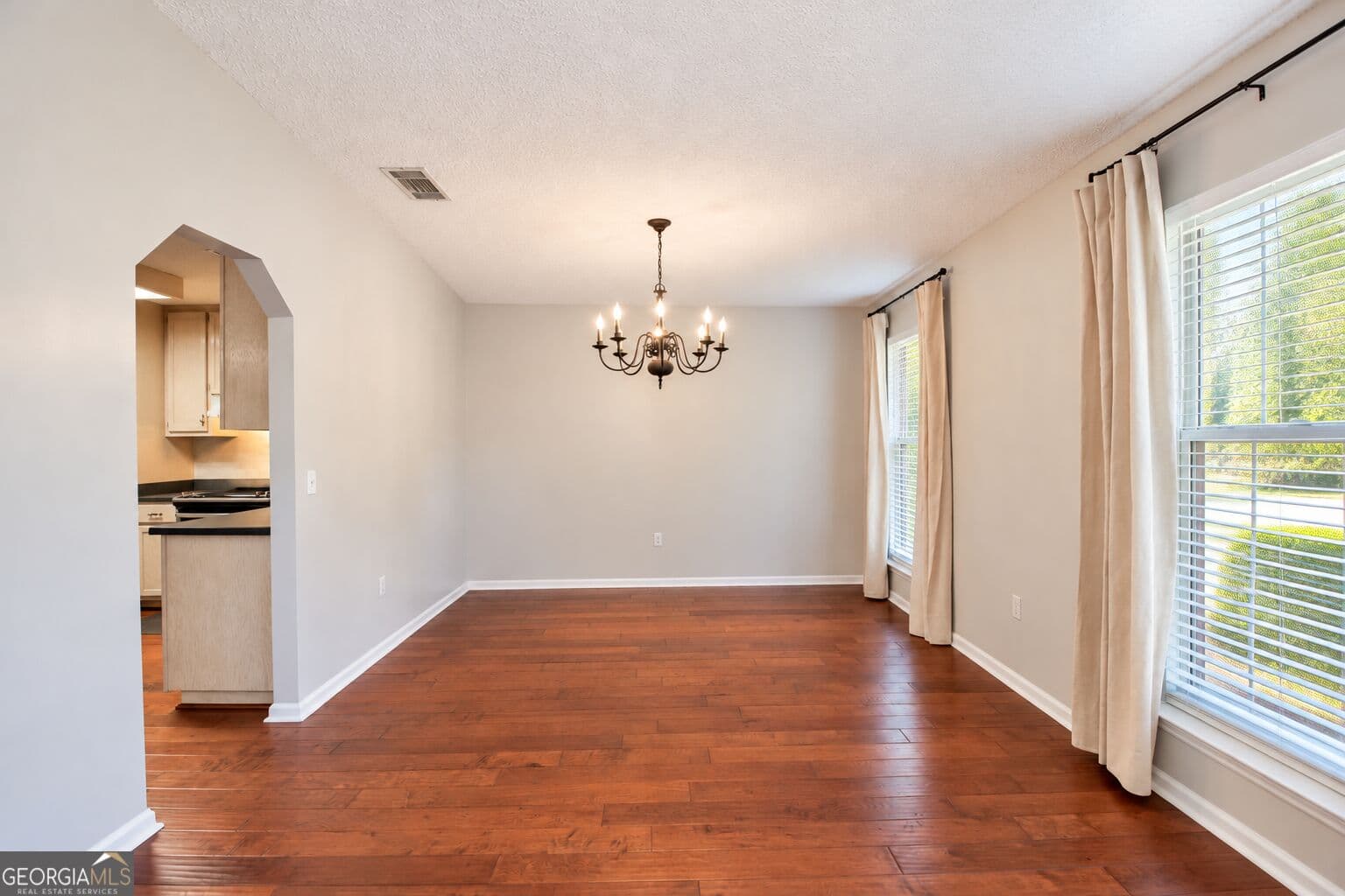 4 bedroom, 2.5 bathroom, 2,264 sq ft single family residence for sale at 13371 Ga Highway 110, Woodbine, GA 31569 — photo 8