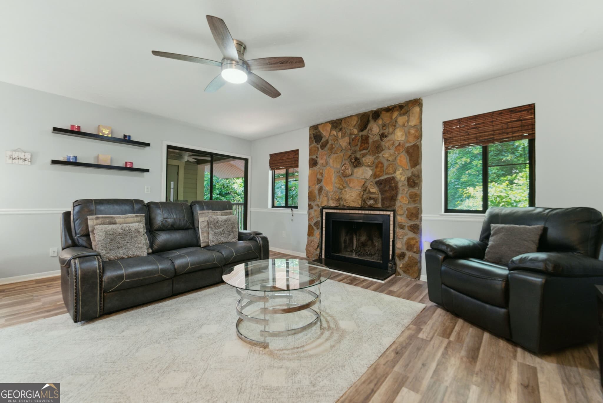 2 bedroom, 2 bathroom, 1,209 sq ft condominium for sale at 2893 Torreya Way, Marietta, GA 30067 — photo 6