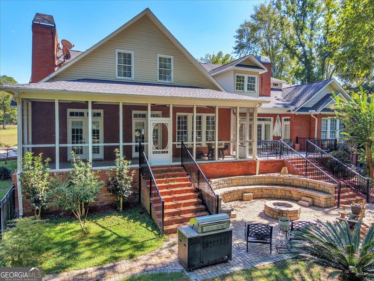 5 bedroom, 4.5 bathroom, 4,834 sq ft single family residence for sale at 383 Evergreen Road, Dublin, GA 31021 — photo 5