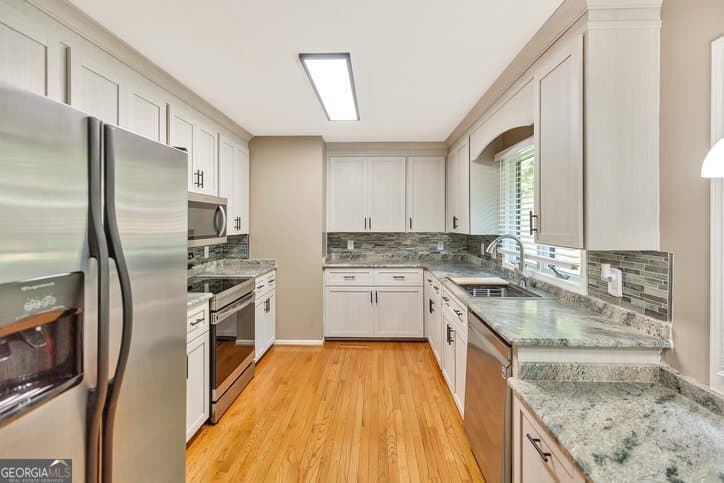 3 bedroom, 3 bathroom, 2,000 sq ft single family residence for sale at 123 Forest Drive, Townville, SC 29689 — photo 10