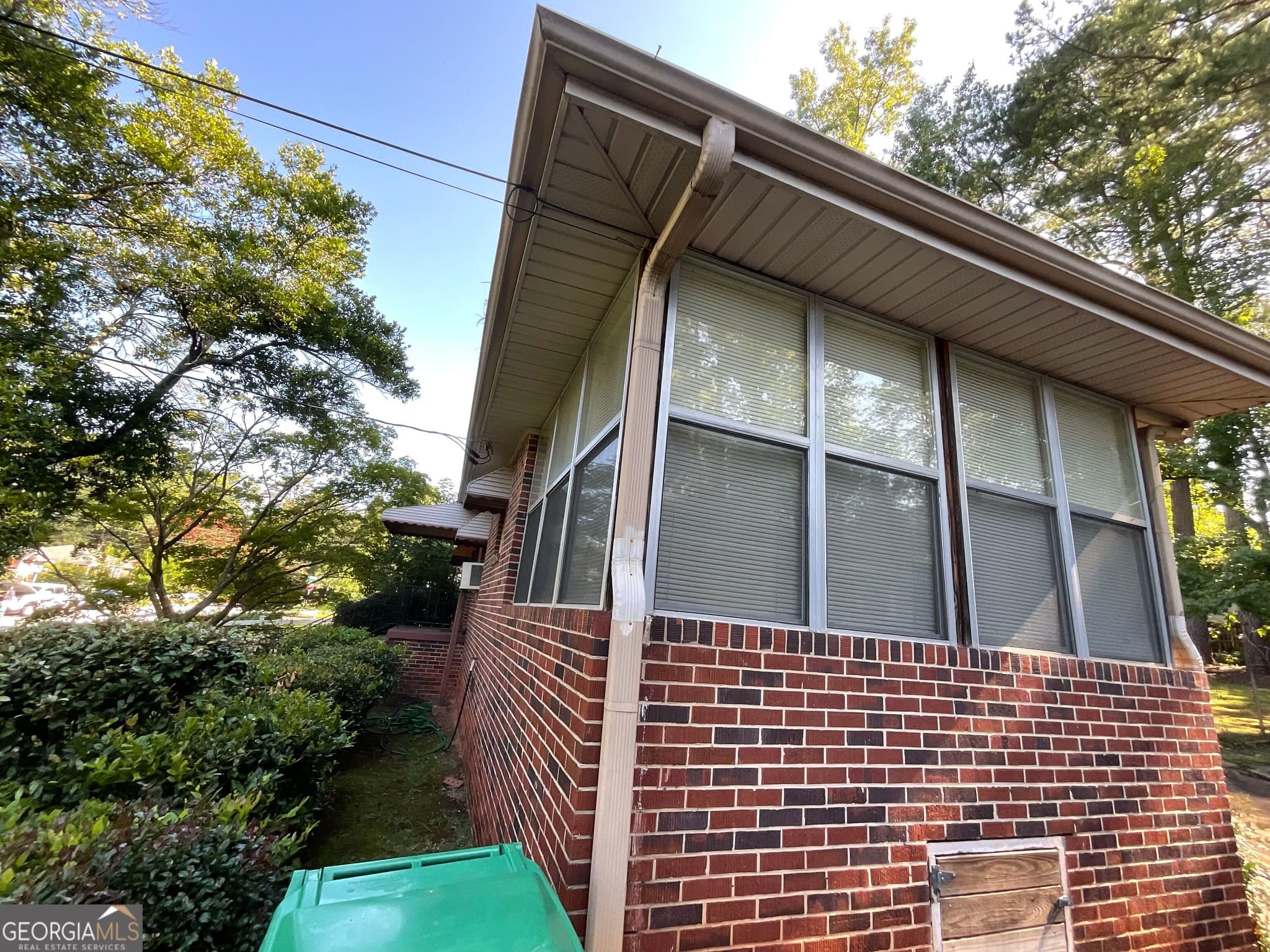 2 bedroom, 1 bathroom, 1,008 sq ft single family residence for sale at 2086 SE Edgemore Drive, Atlanta, GA 30316 — photo 5
