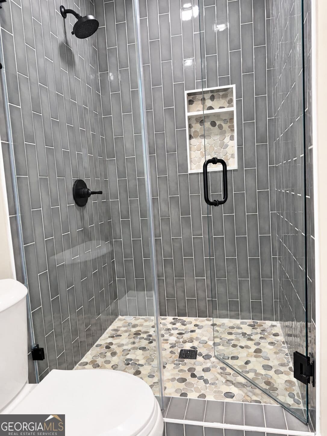 3 bedroom, 2 bathroom, 1,400 sq ft single family residence for sale at 631 W Hightower Trail, Social Circle, GA 30025 — photo 6