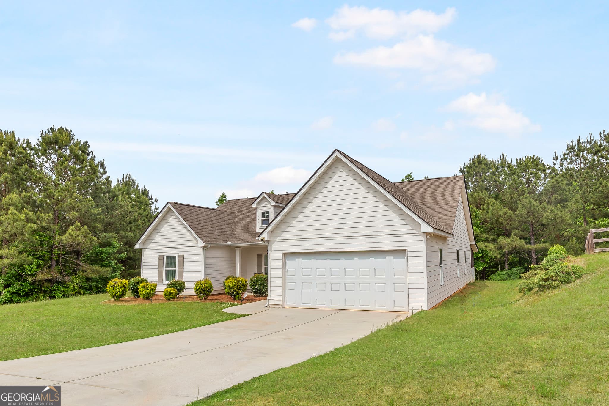 4 bedroom, 2 bathroom, 1,891 sq ft single family residence for sale at 370 Springwater Way, Bremen, GA 30110 — photo 2
