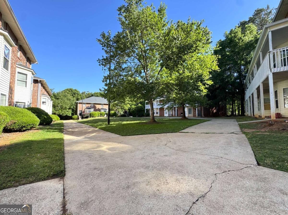 5 bedroom, 4 bathroom, 3,692 sq ft condominium for sale at 1850 Cedar Shoals Drive A3, Athens, GA 30605 — photo 2