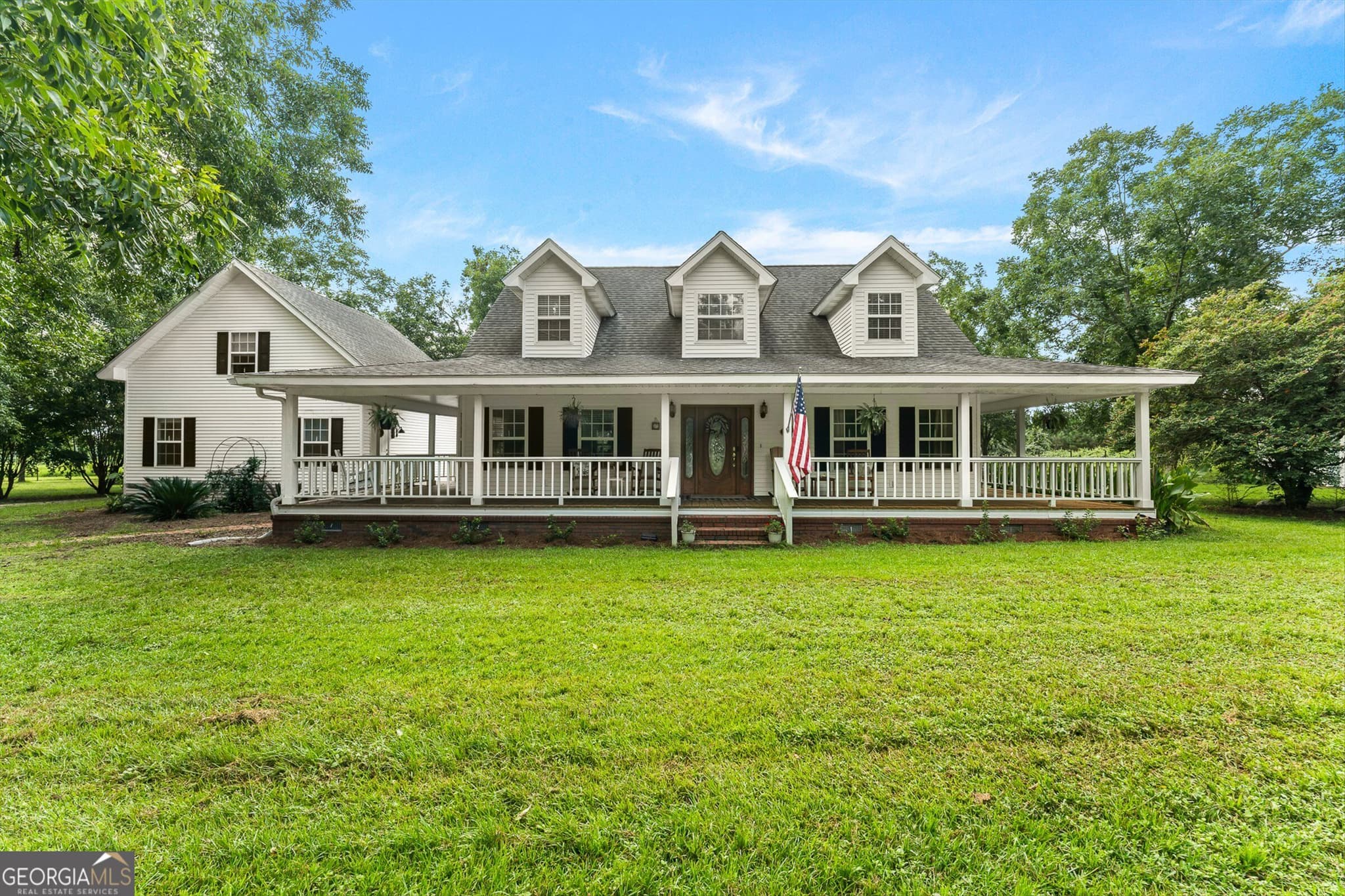 3 bedroom, 2.5 bathroom, 2,600 sq ft single family residence for sale at 7919 HWY 84, Patterson, GA 31557