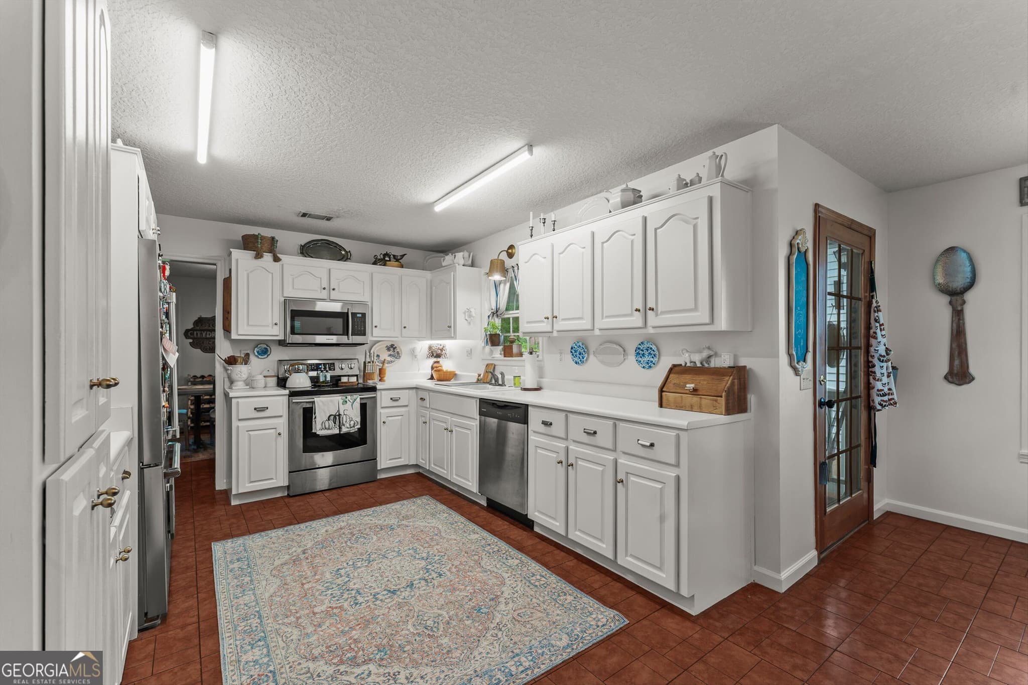 3 bedroom, 2.5 bathroom, 2,600 sq ft single family residence for sale at 7919 HWY 84, Patterson, GA 31557 — photo 9