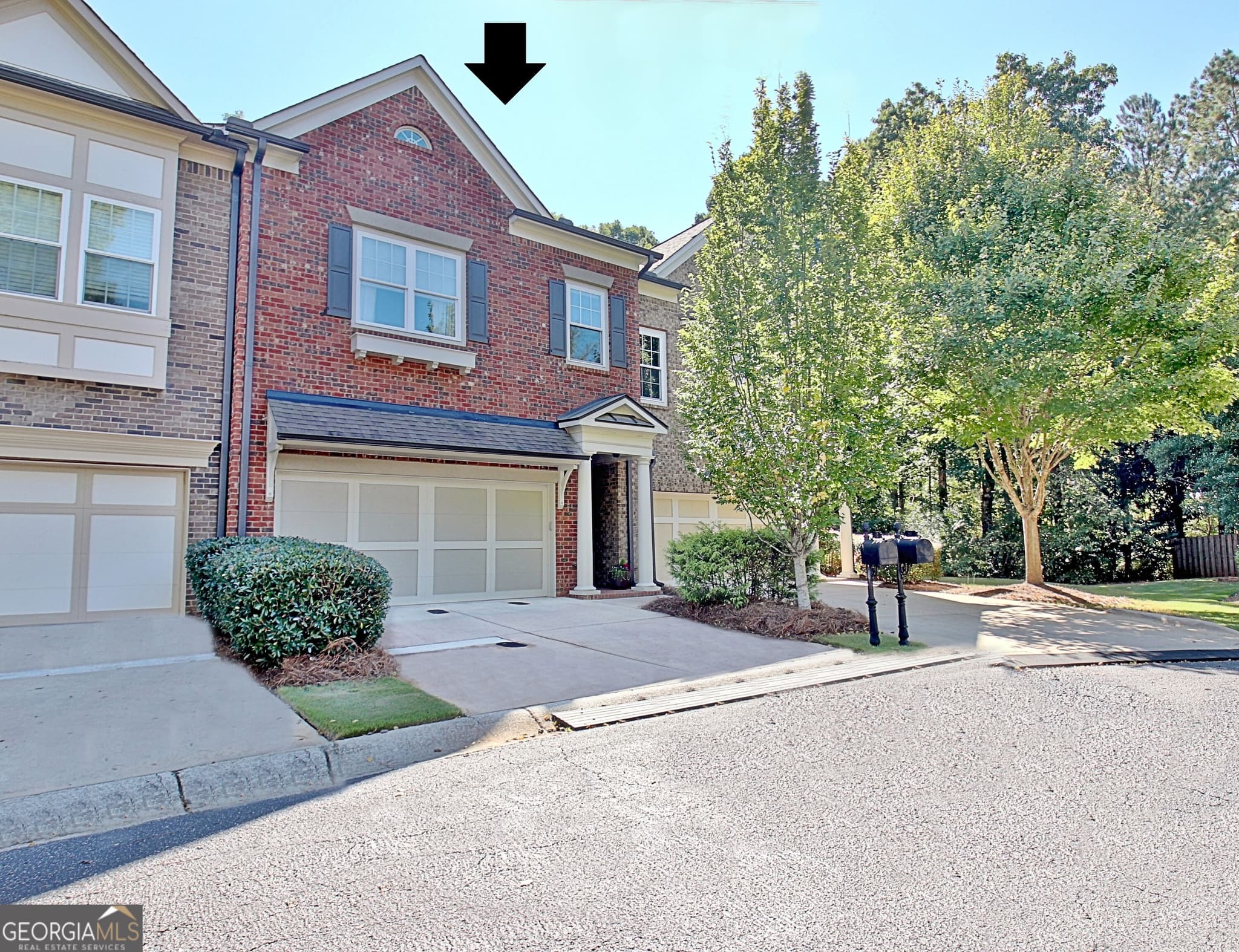 3 bedroom, 2.5 bathroom, 2,260 sq ft townhouse for sale at 52 Star Spangled Lane, Peachtree City, GA 30269 — photo 2