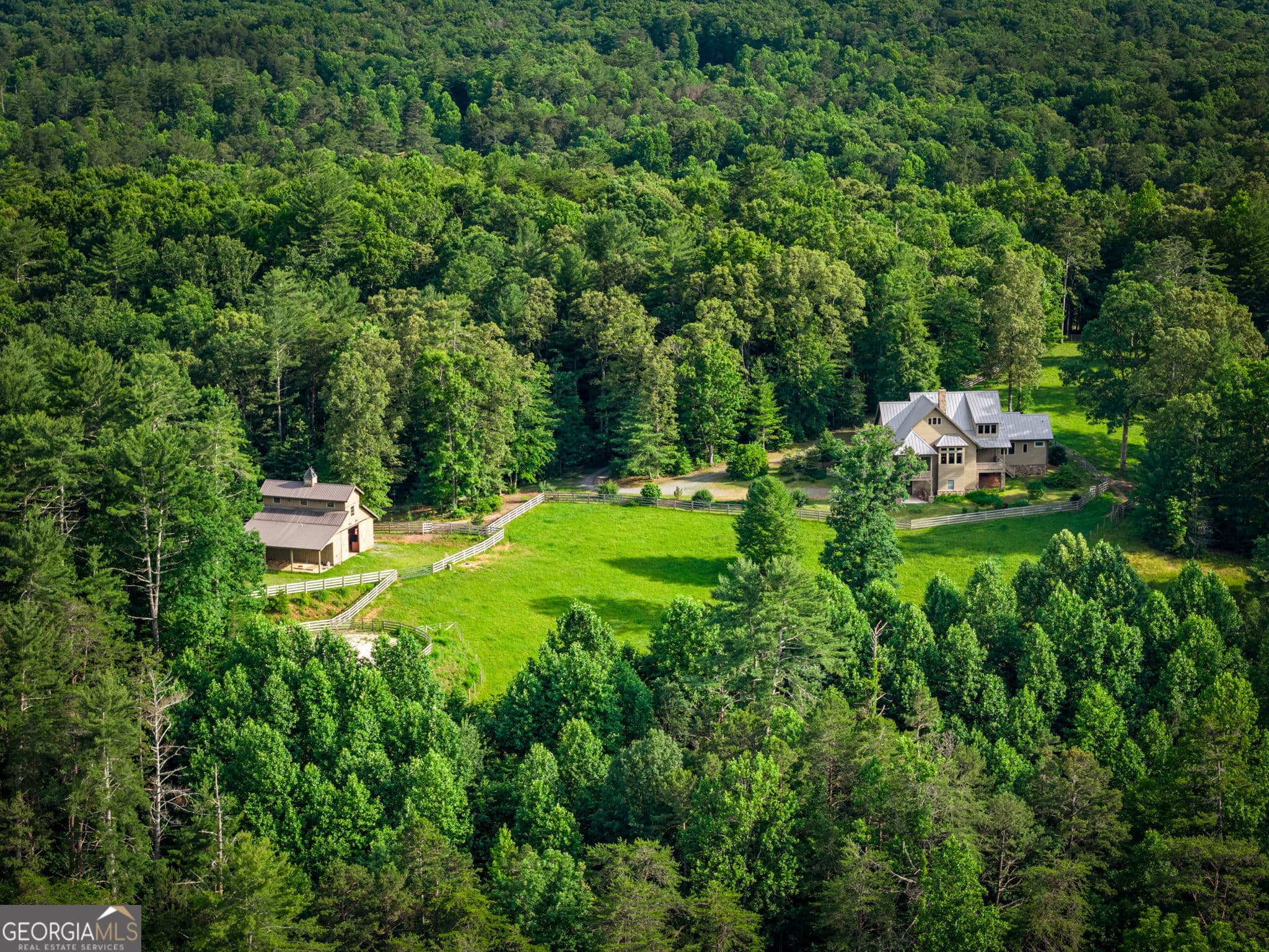 3 bedroom, 2.5 bathroom, 4,664 sq ft cabin,single family residence for sale at 290 Old Anderson Creek Road, Ellijay, GA 30536 — photo 2