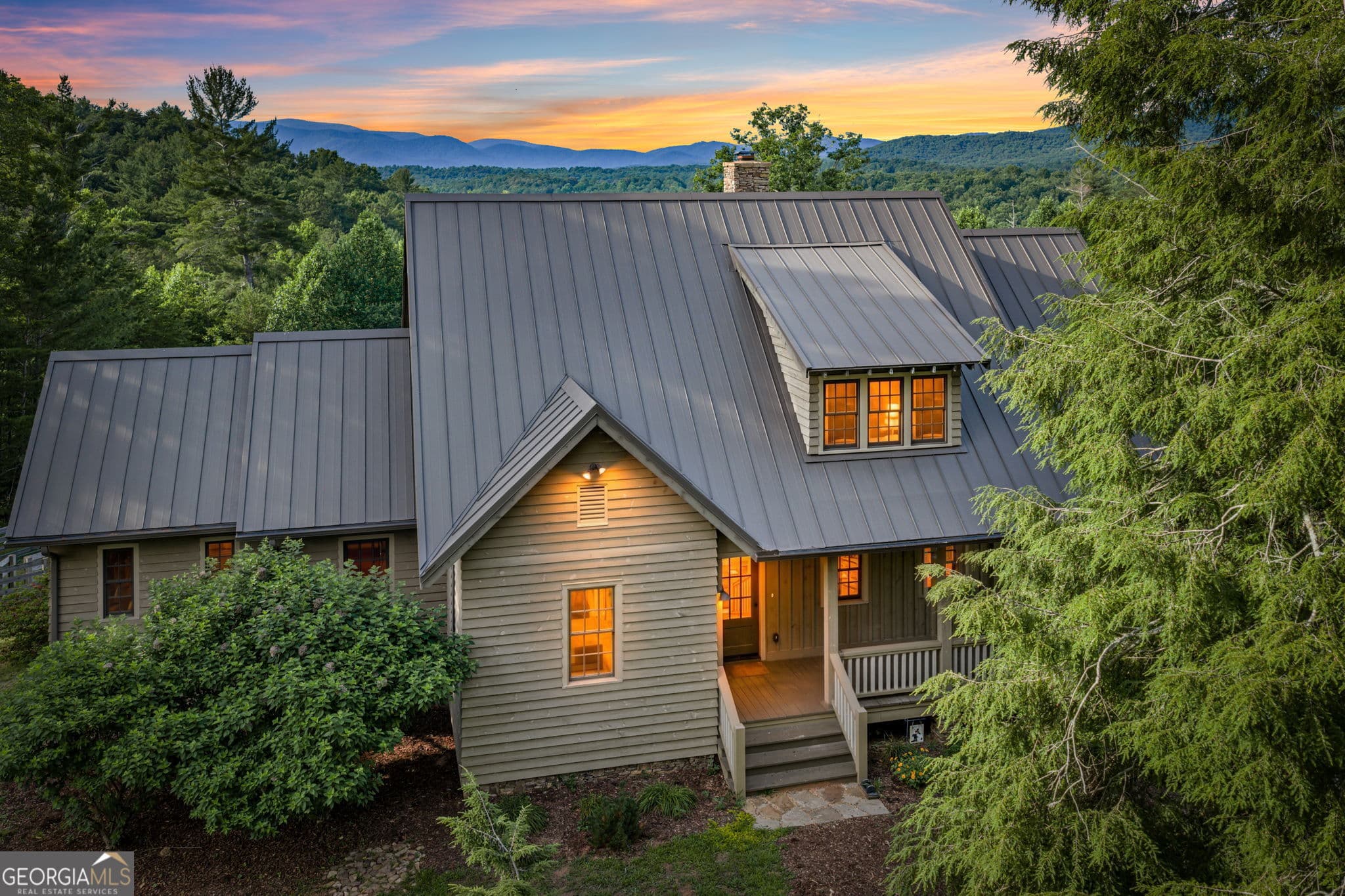 3 bedroom, 2.5 bathroom, 4,664 sq ft cabin,single family residence for sale at 290 Old Anderson Creek Road, Ellijay, GA 30536 — photo 4