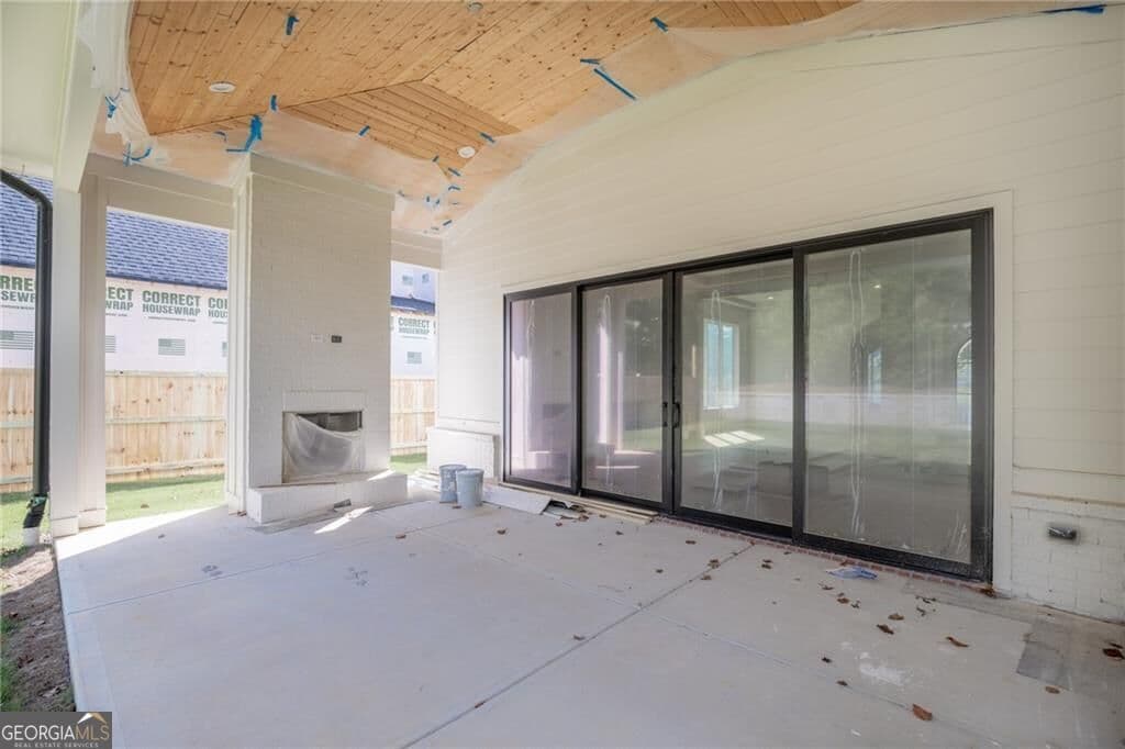 5 bedroom, 5.5 bathroom, 5,023 sq ft single family residence for sale at 305 Hook Street, Alpharetta, GA 30009 — photo 10