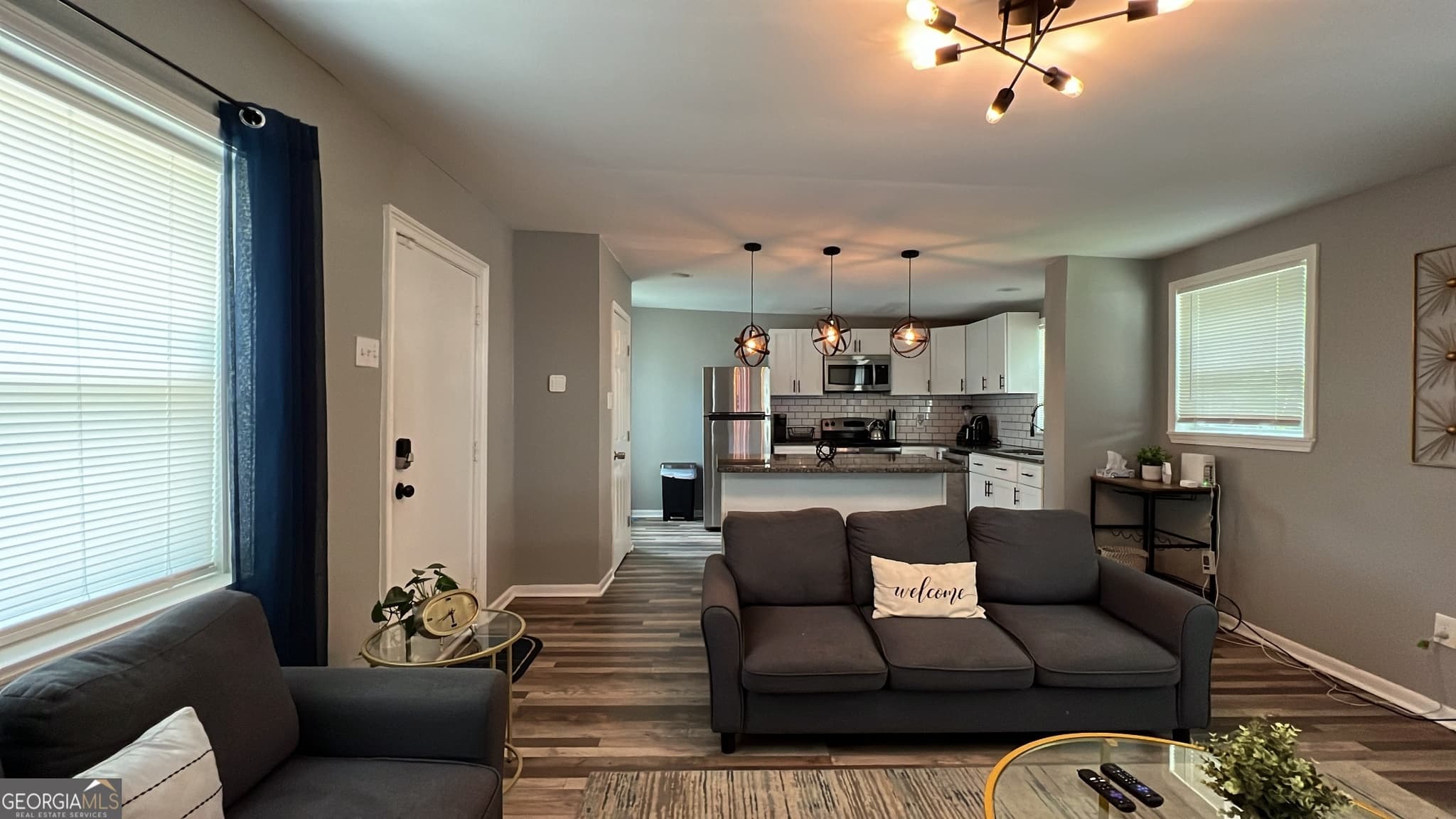 3 bedroom, 2 bathroom, 1,400 sq ft single family residence for sale at 2963 Redwine Road, East Point, GA 30344 — photo 5