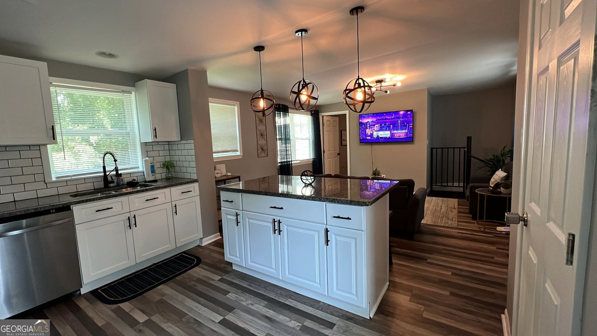 3 bedroom, 2 bathroom, 1,400 sq ft single family residence for sale at 2963 Redwine Road, East Point, GA 30344 — photo 8