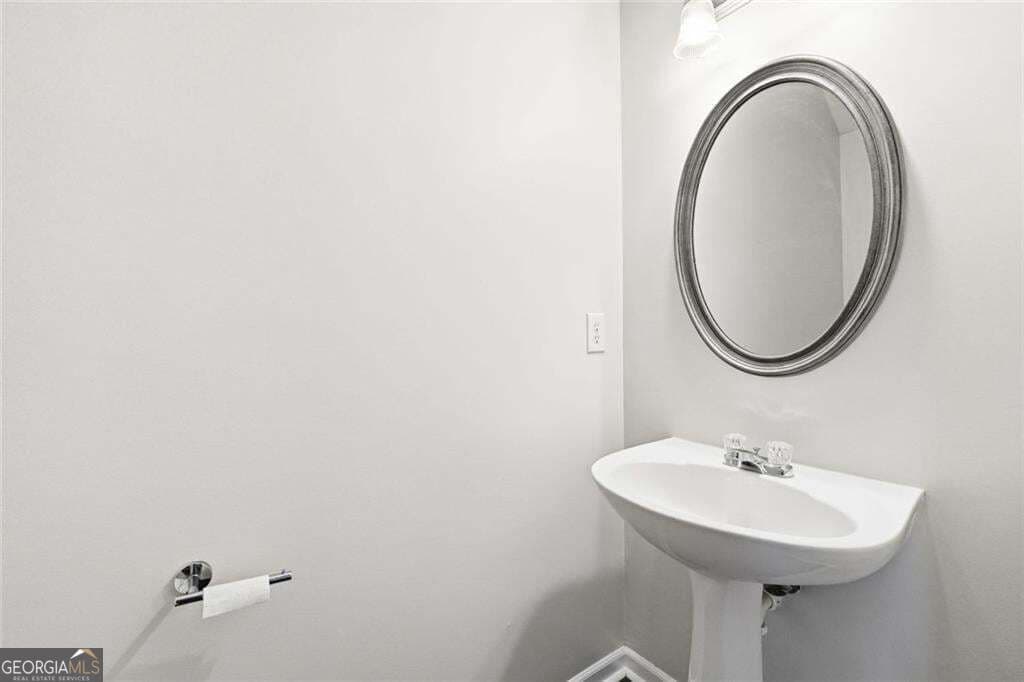 2 bedroom, 2.5 bathroom, 1,260 sq ft townhouse for sale at 2086 Del Lago Circle, Kennesaw, GA 30152 — photo 9