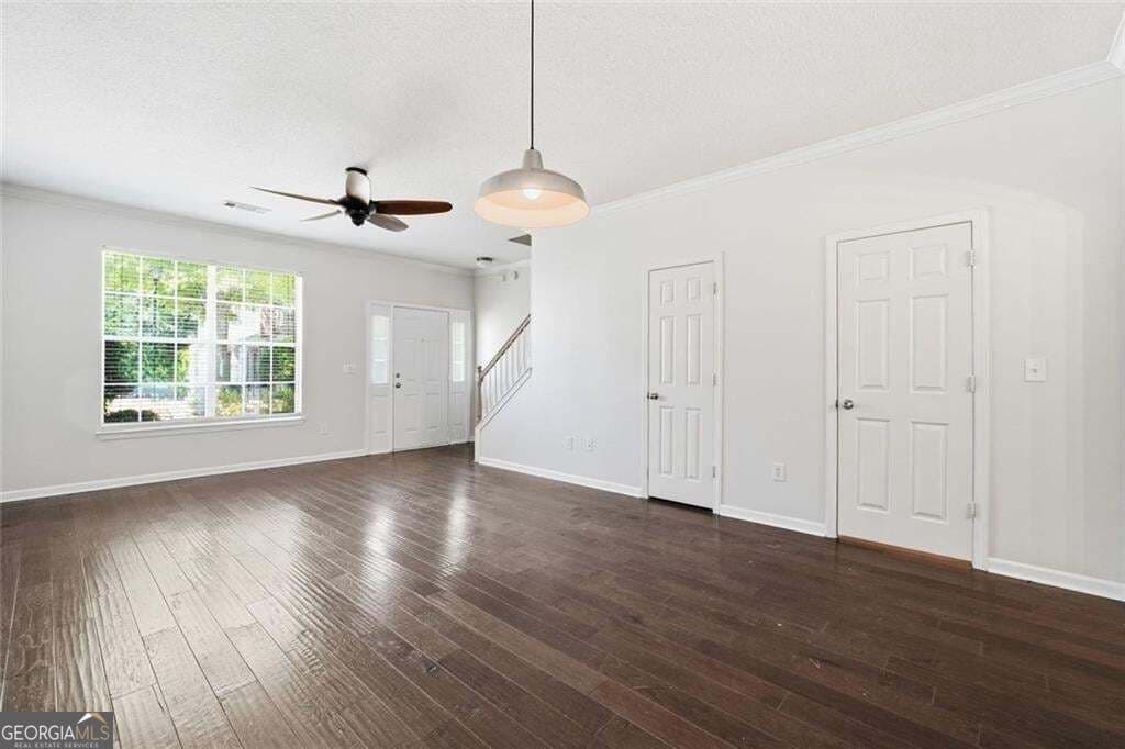 2 bedroom, 2.5 bathroom, 1,260 sq ft townhouse for sale at 2086 Del Lago Circle, Kennesaw, GA 30152 — photo 8