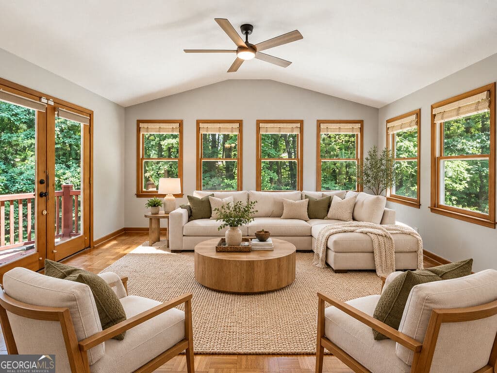 4 bedroom, 3 bathroom, 2,809 sq ft single family residence for sale at 1489 Kincaid Road, Marietta, GA 30066 — photo 7