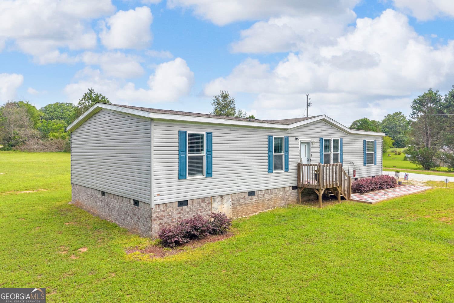 4 bedroom, 2 bathroom, 1,568 sq ft manufactured home,single family residence for sale at 127 Georgia Drive, Hartwell, GA 30643 — photo 7