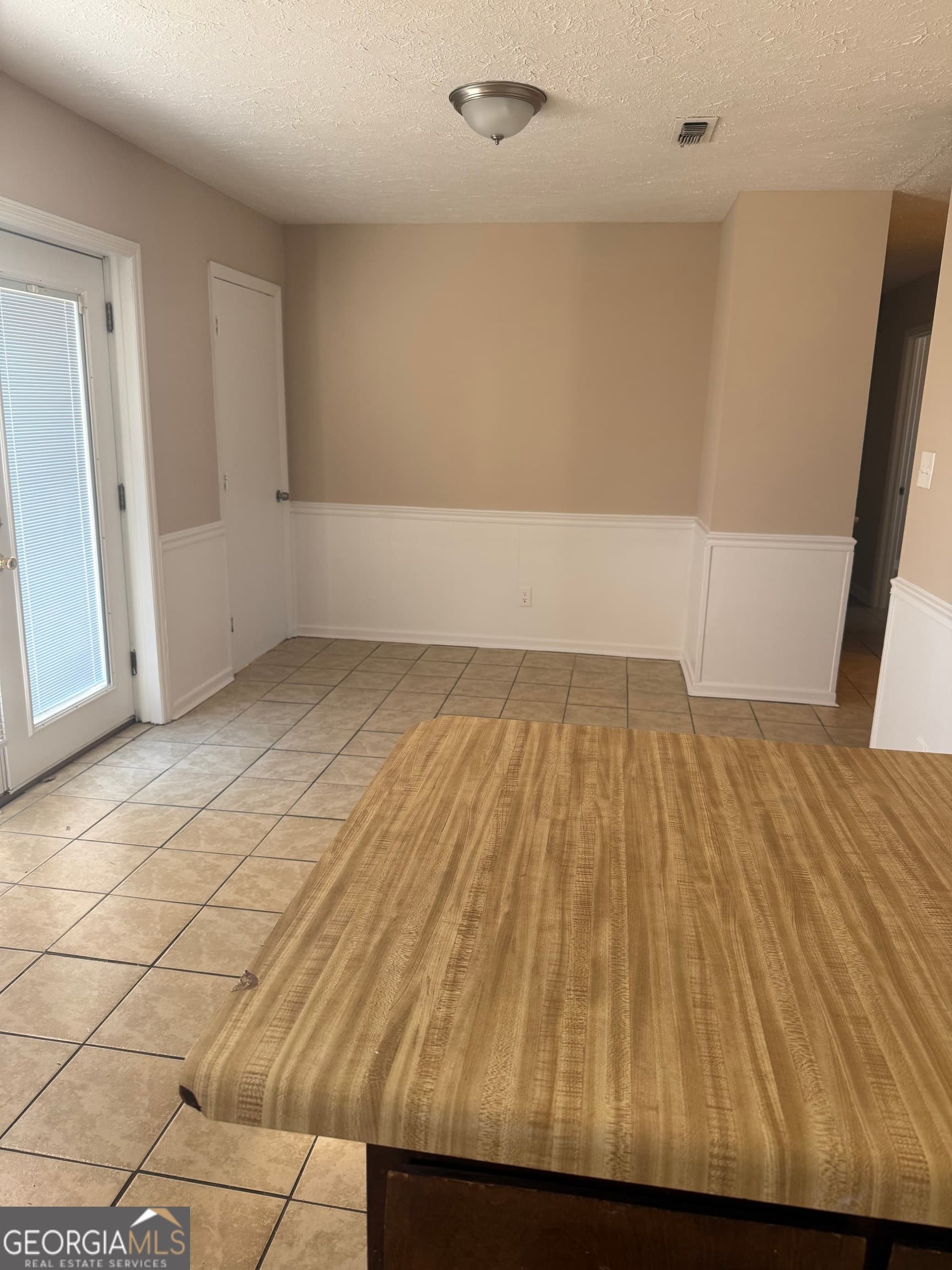 3 bedroom, 2 bathroom, 1,200 sq ft single family residence for sale at 3859 Fairington Drive, Hephzibah, GA 30815 — photo 5