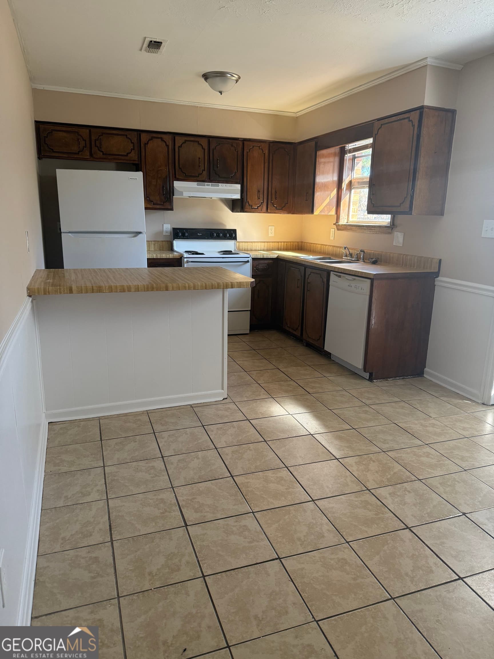 3 bedroom, 2 bathroom, 1,200 sq ft single family residence for sale at 3859 Fairington Drive, Hephzibah, GA 30815 — photo 4
