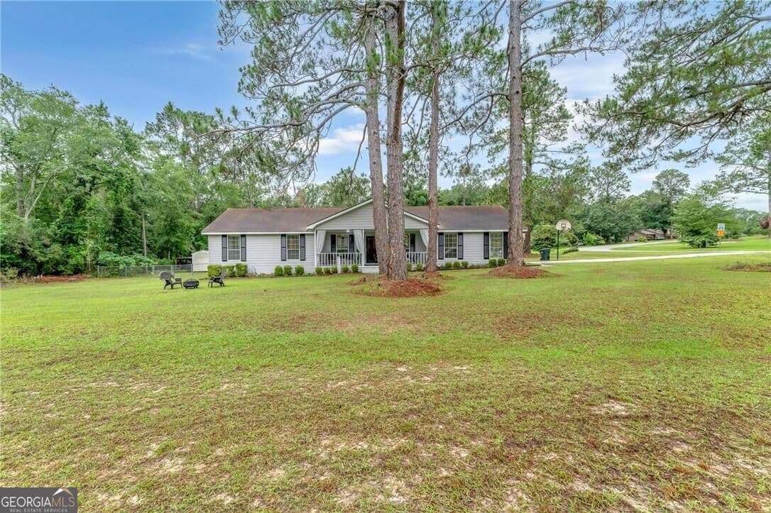 3 bedroom, 2 bathroom, 1,927 sq ft single family residence for rent at 557 Pleasant Point Road, Statesboro, GA 30458 for $1,700 a month — photo 2
