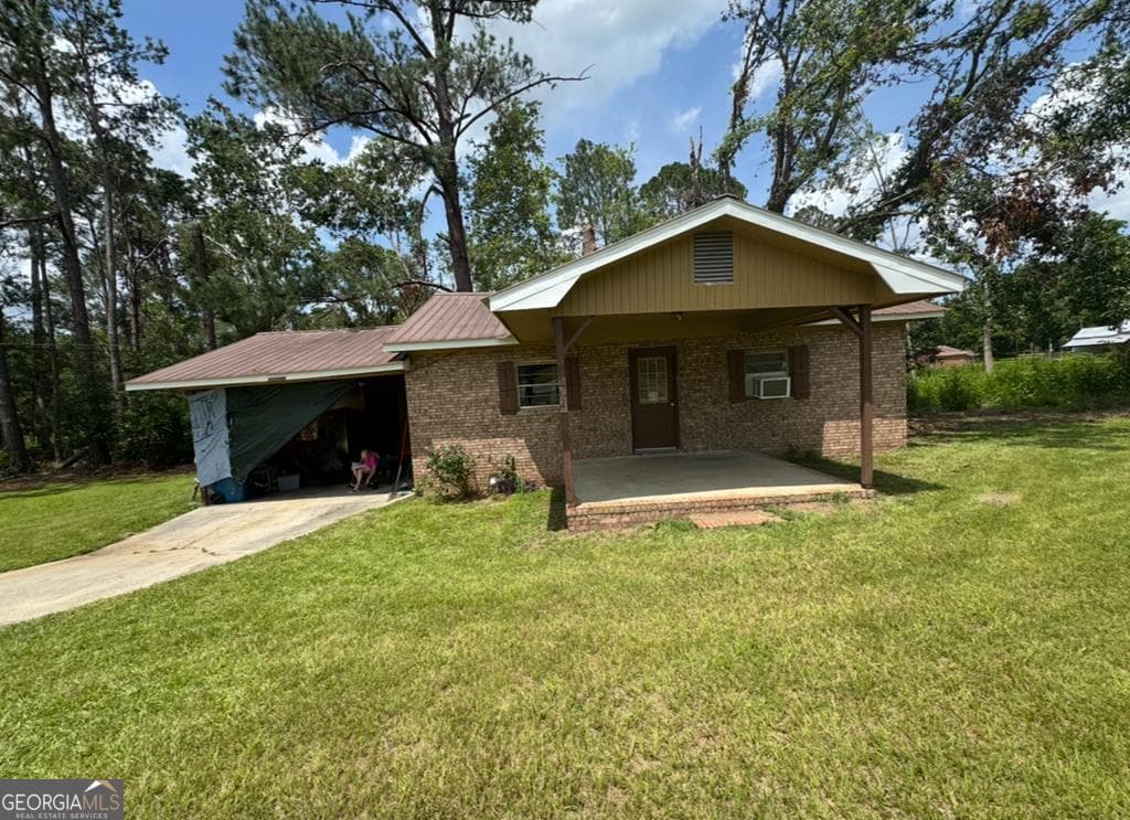 2 bedroom, 1 bathroom, 759 sq ft single family residence sold at 467 South Lanier Street, Lyons, GA 30436