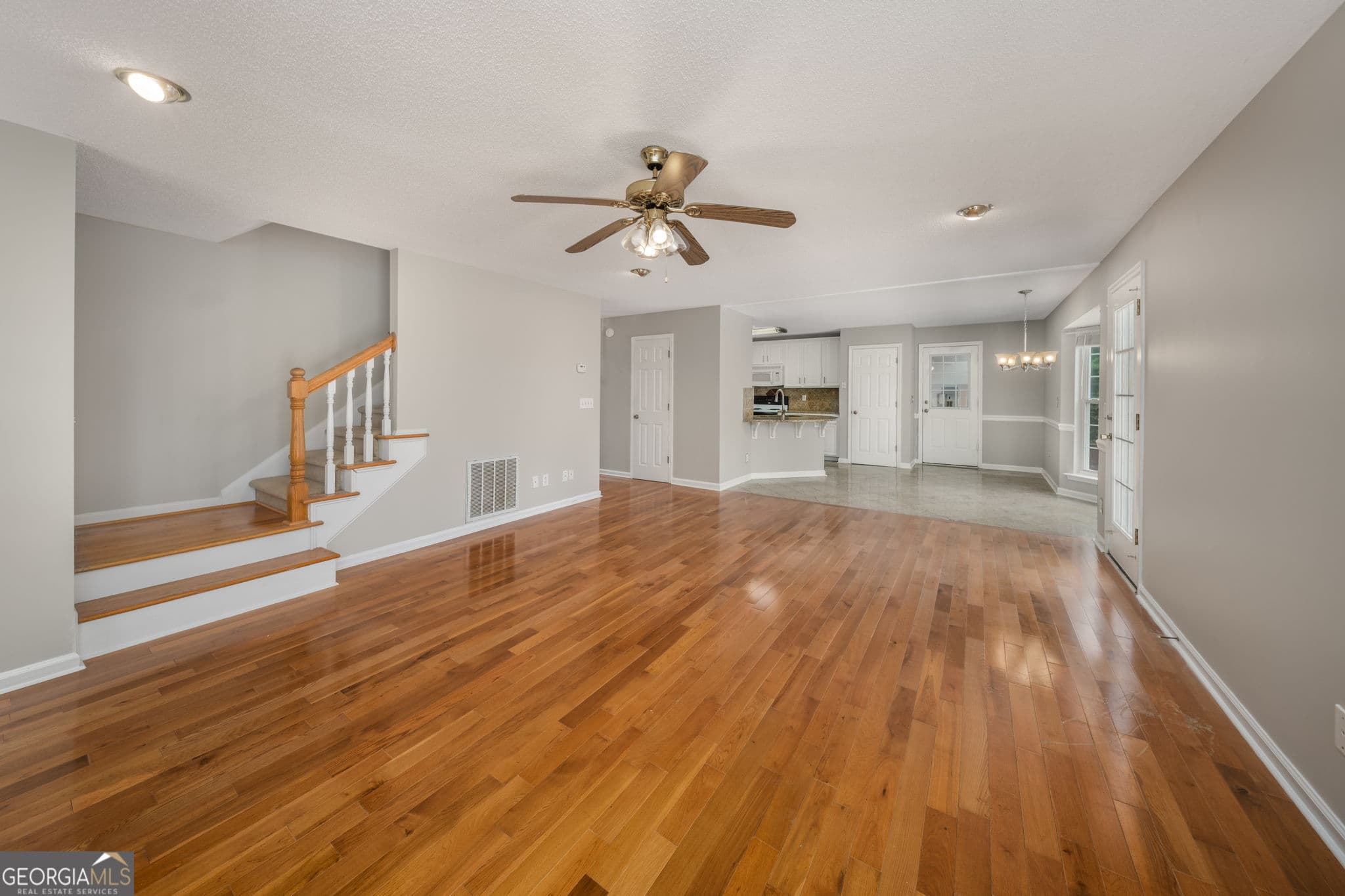 4 bedroom, 2.5 bathroom, 2,344 sq ft single family residence for sale at 149 Lakeloch Drive, Lizella, GA 31052 — photo 8