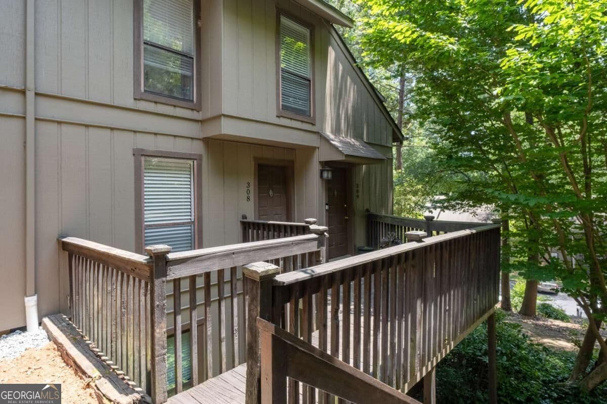2 bedroom, 1 bathroom, 1,073 sq ft condominium for rent at 308 Cumberland Court, Smyrna, GA 30080 for $1,795 a month — photo 3