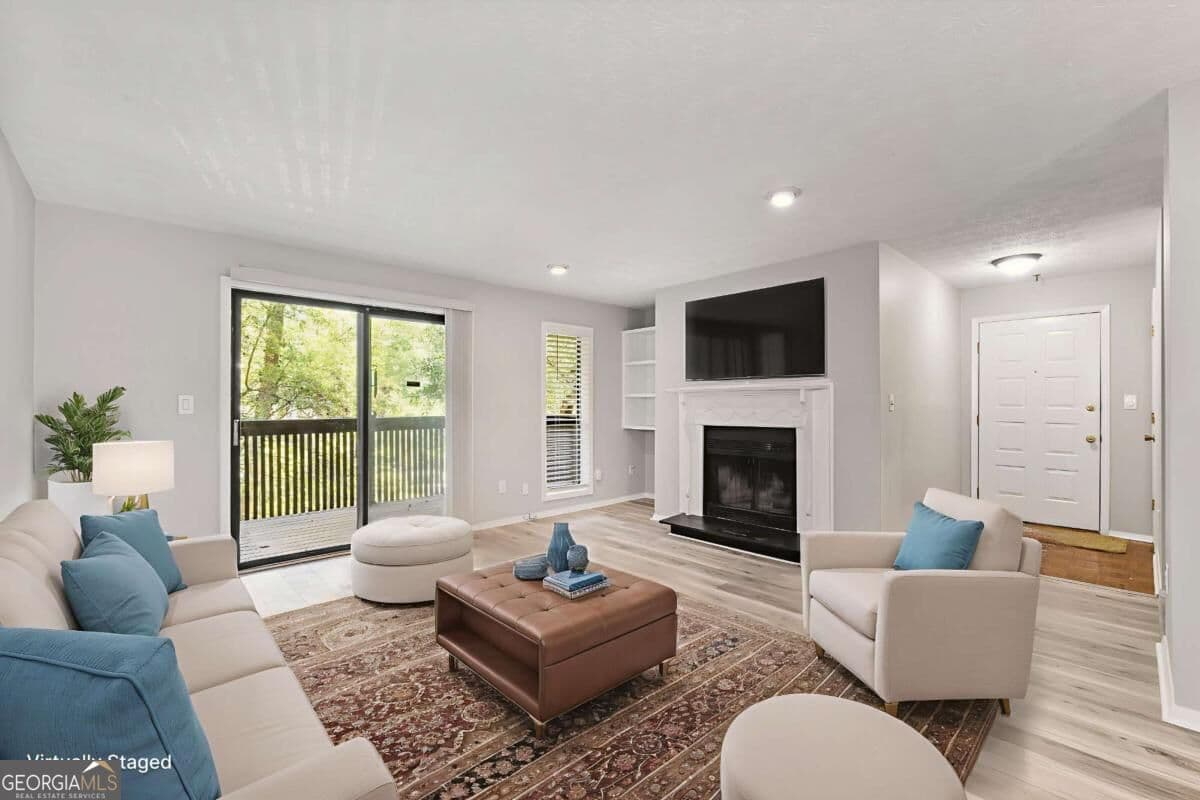 2 bedroom, 1 bathroom, 1,073 sq ft condominium for rent at 308 Cumberland Court, Smyrna, GA 30080 for $1,795 a month — photo 4