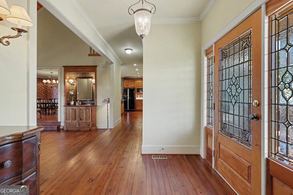 4 bedroom, 3.5 bathroom, 4,878 sq ft single family residence for sale at 1035 Summit Way, Blairsville, GA 30512 — photo 10
