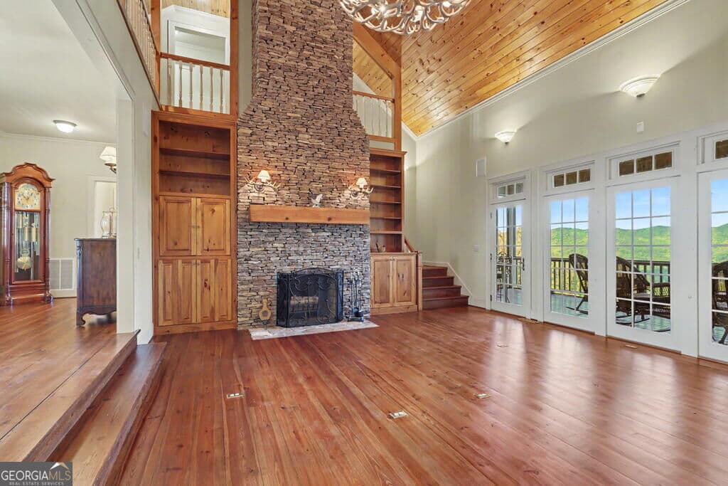 4 bedroom, 3.5 bathroom, 4,878 sq ft single family residence for sale at 1035 Summit Way, Blairsville, GA 30512 — photo 4
