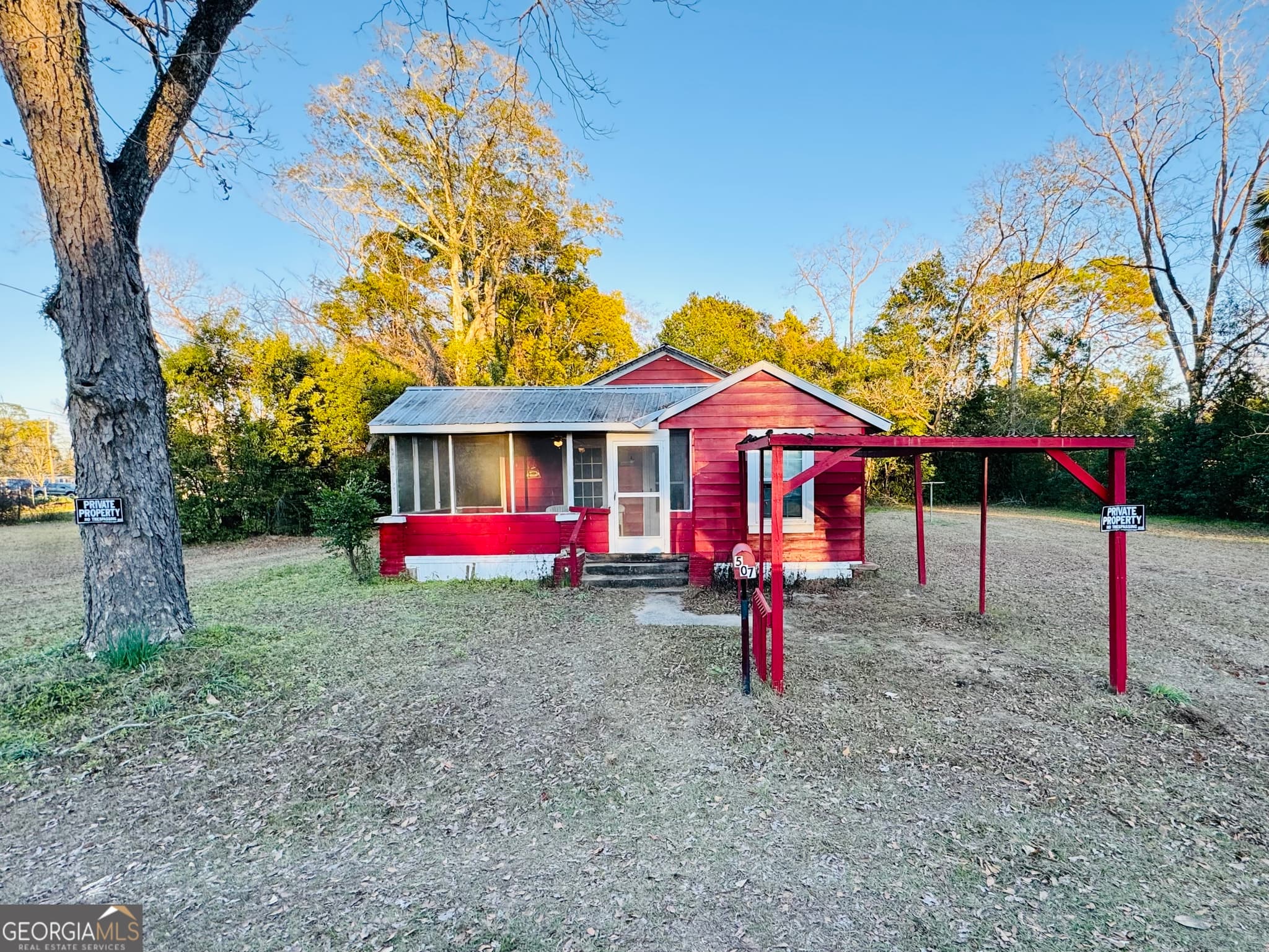 2 bedroom, 1 bathroom, 1,350 sq ft single family residence for sale at 507 S Poplar Street, Adel, GA 31620