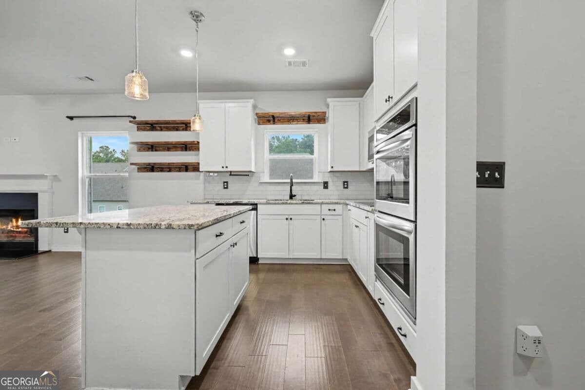 4 bedroom, 3 bathroom, 2,207 sq ft single family residence for sale at 1328 Woods Lane, Jefferson, GA 30549 — photo 7