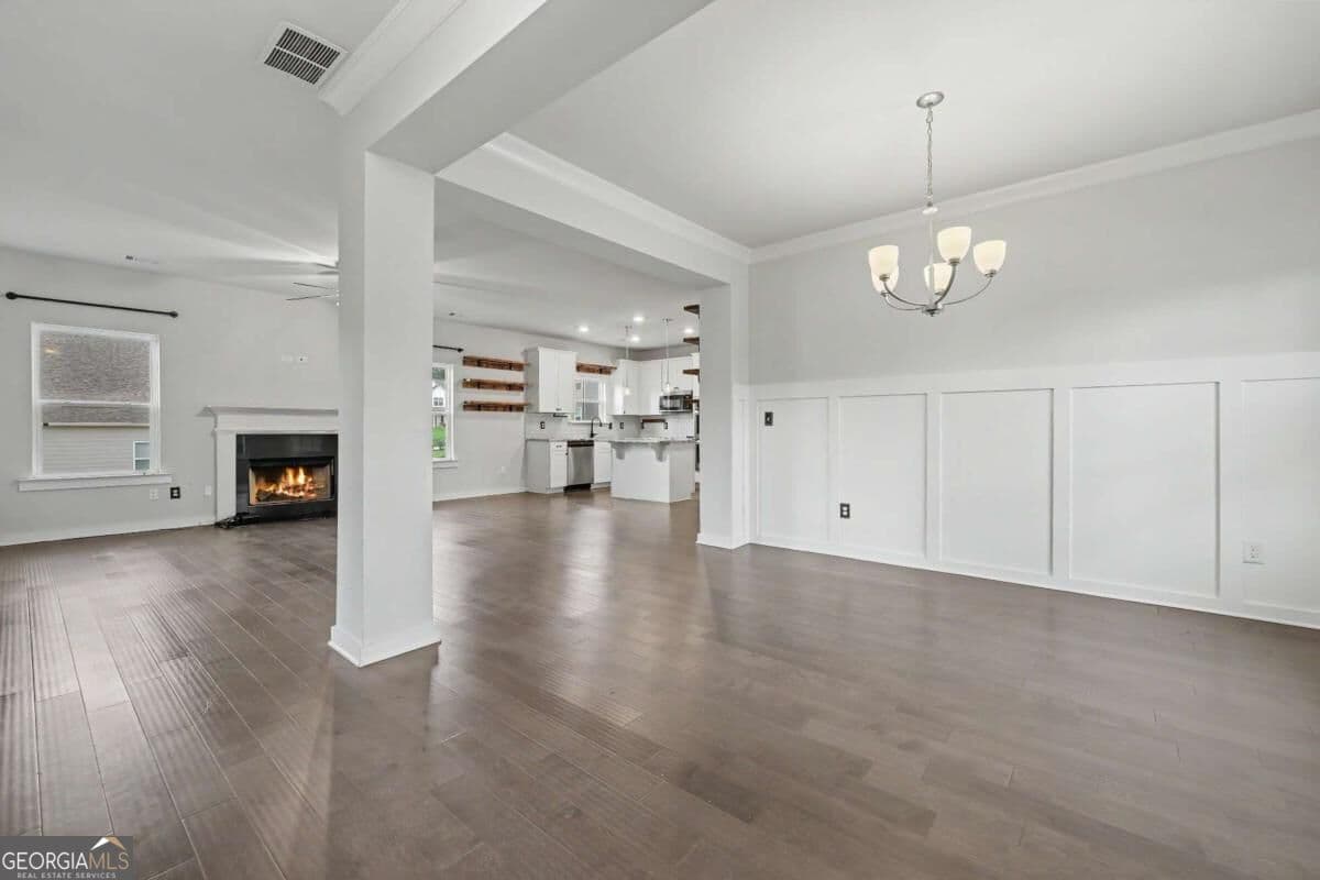 4 bedroom, 3 bathroom, 2,207 sq ft single family residence for sale at 1328 Woods Lane, Jefferson, GA 30549 — photo 4