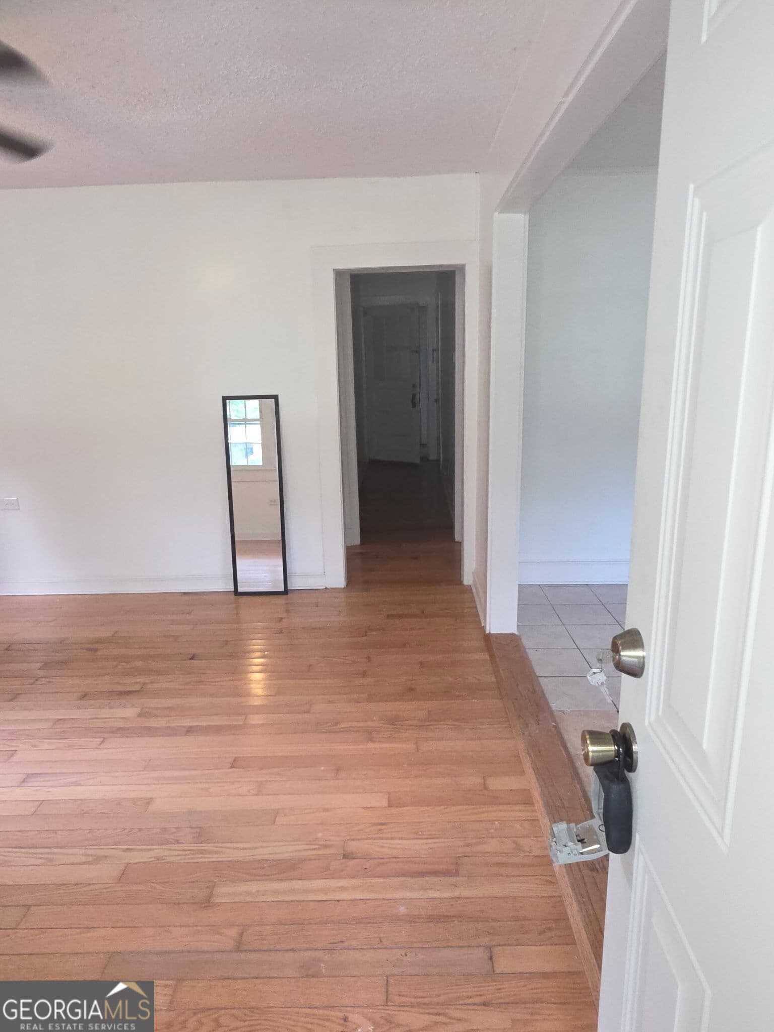 2 bedroom, 1 bathroom, 1,036 sq ft single family residence for sale at 220 N Richmond Street, Milledgeville, GA 31061 — photo 3